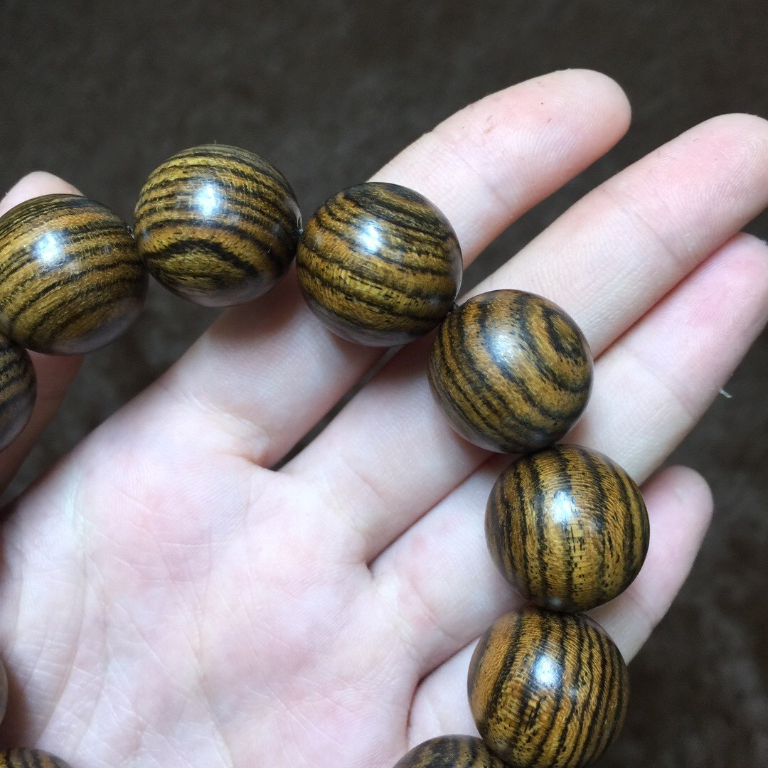 虎皮檀手串1.8