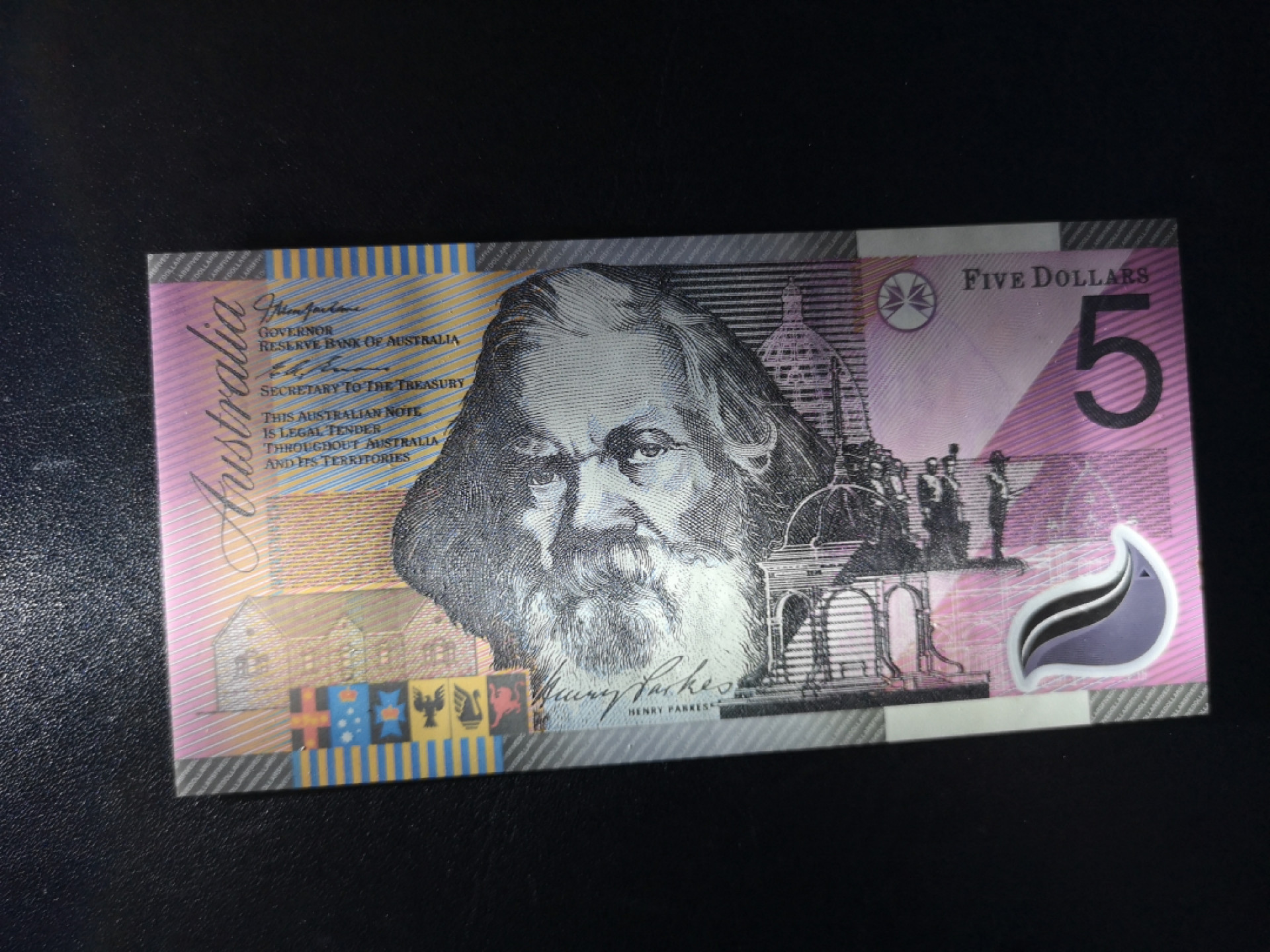 《外钞收藏家》第一百四十四期拍卖（本期85件） 澳大利亚5元 塑料钞纪念钞一张 全新UNC