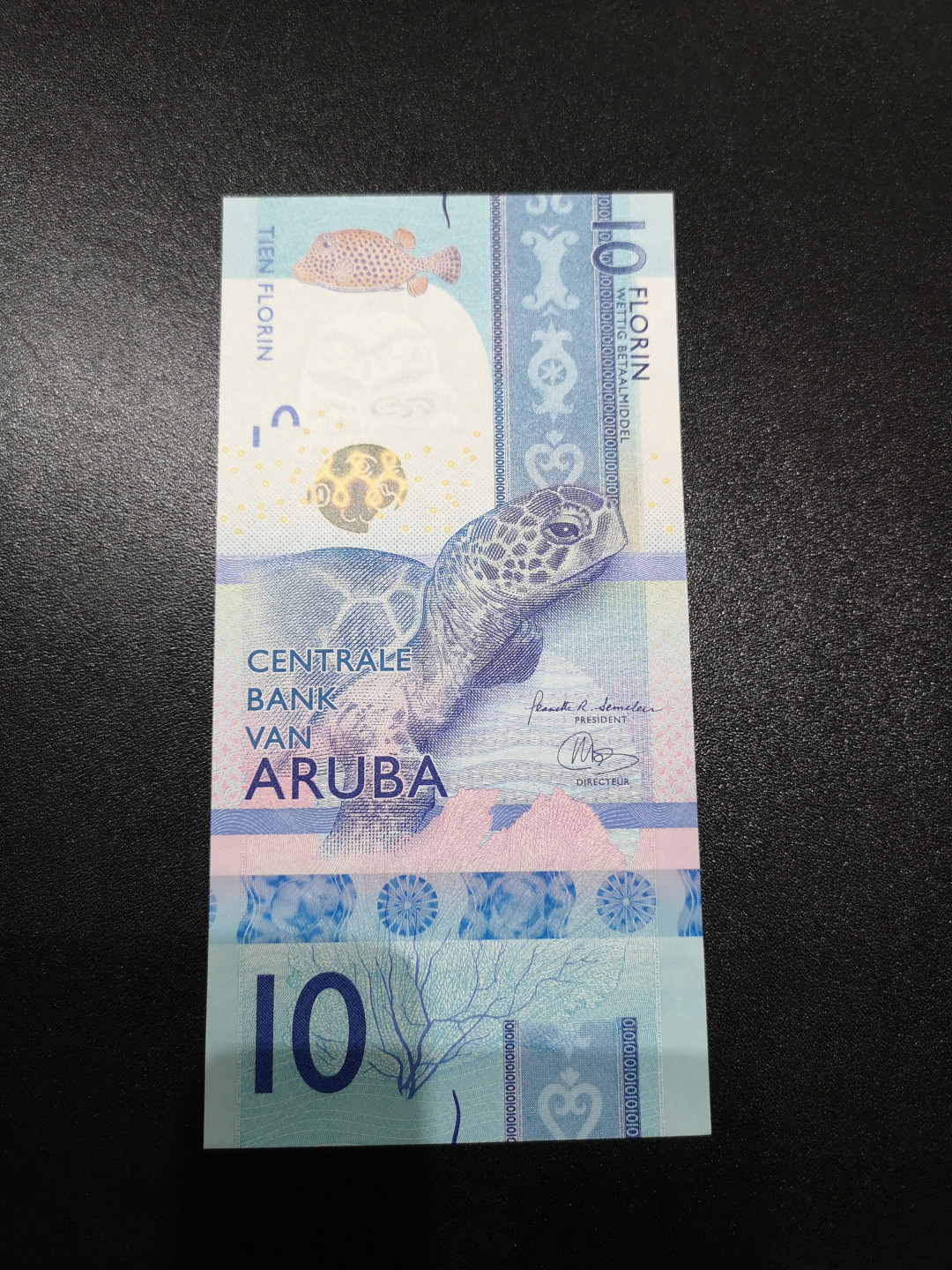 《外钞收藏家》第一百四十四期拍卖（本期85件） 2019年阿鲁巴10 A冠无47 全新UNC