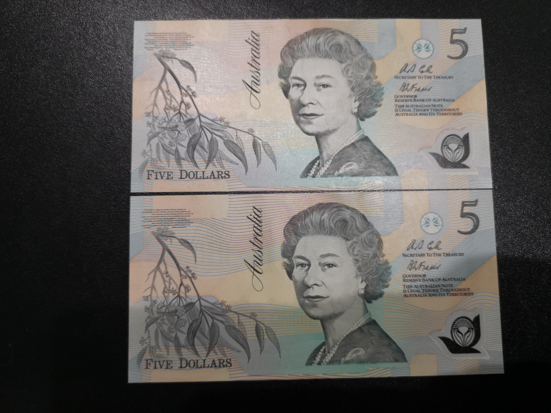 《外钞收藏家》第一百四十四期拍卖（本期85件） 澳大利亚塑料钞 AA冠 近全新 没保存好 有票面有像胶一样的东西