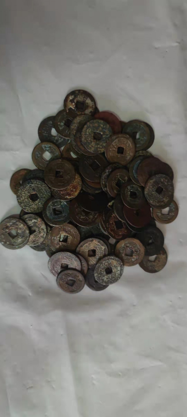 一米收藏，开心上拍(第三十一期)铜钱专场，福利上新。 清散90枚，无漏裂，包老包真！