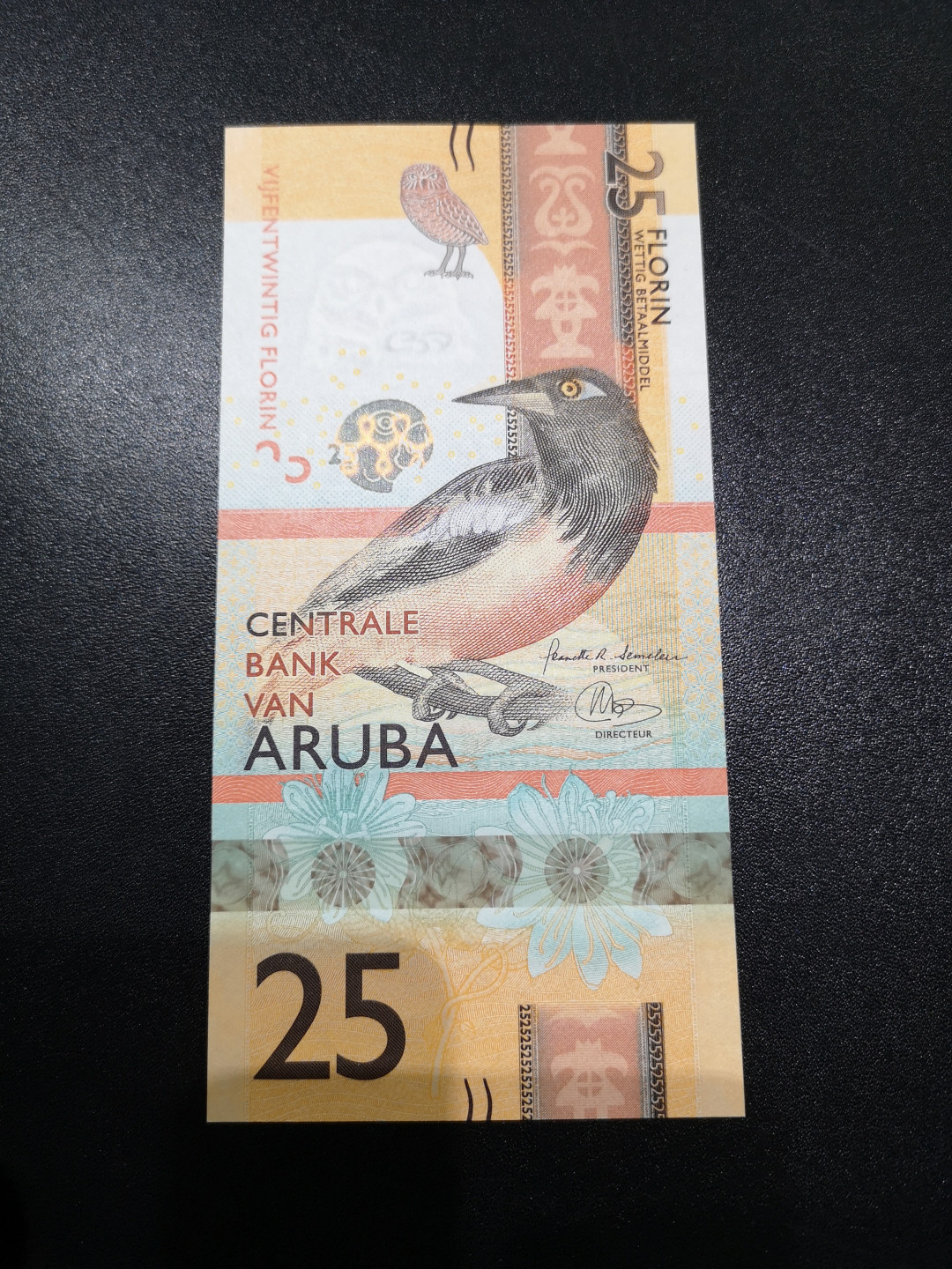 《外钞收藏家》第一百四十四期拍卖（本期85件） 2019年阿鲁巴20 A冠 全新UNC