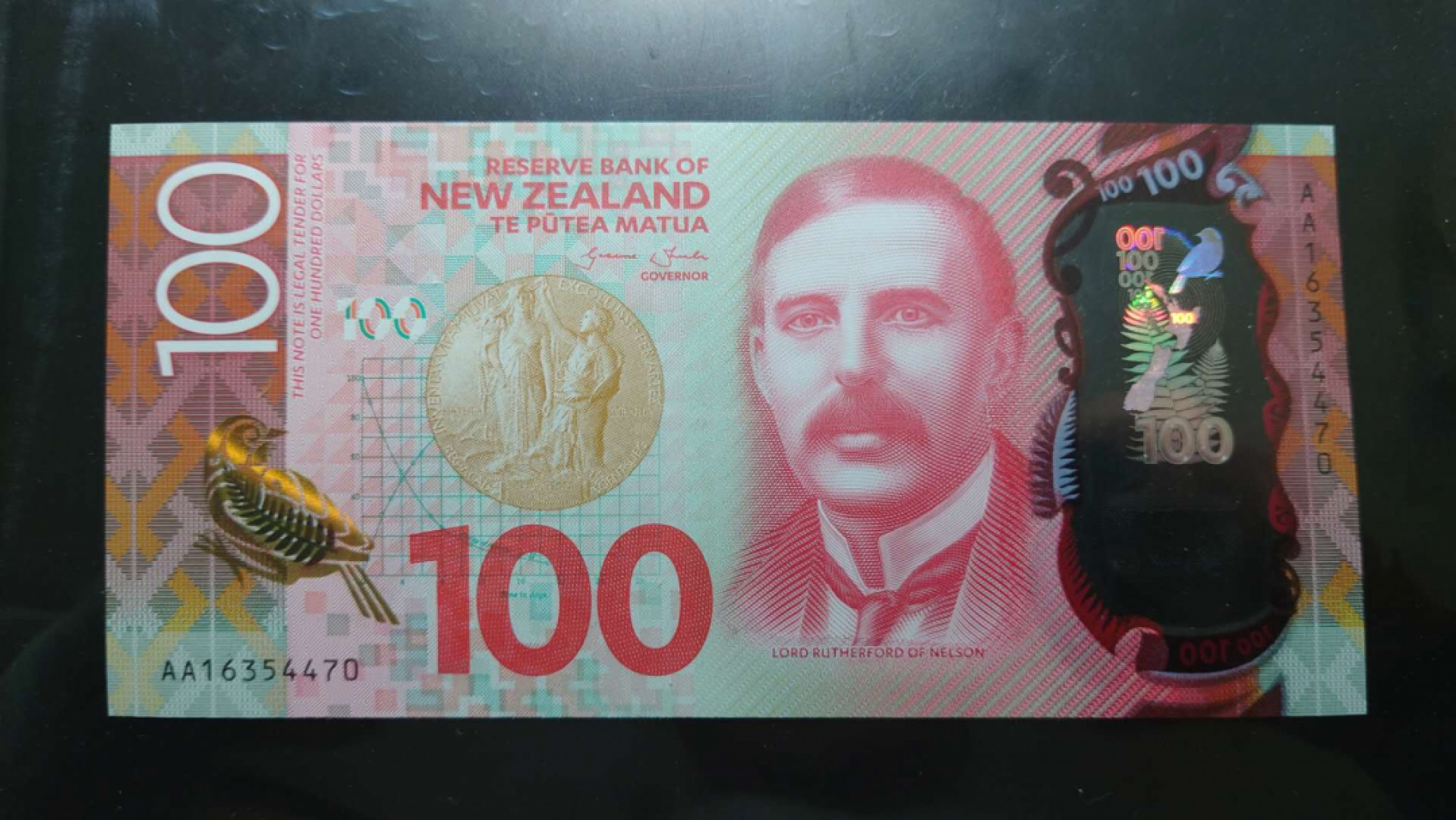 【囧羊收藏】精选微拍第39期暨2021年第三十期 双十一特辑 2016年新西兰100元塑料钞 明亮版 首发AA冠全新UNC居中完美