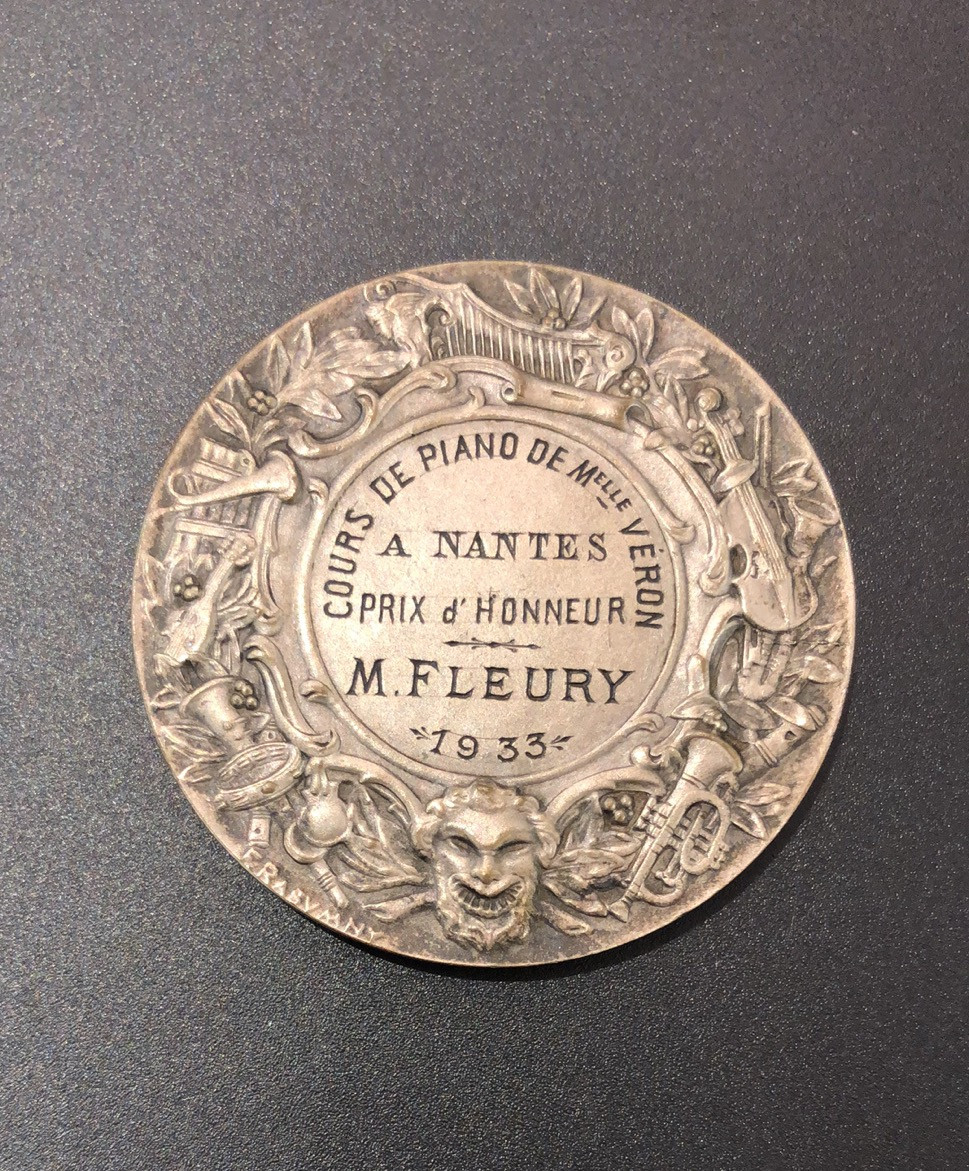 第十三场新艺术麦朵尔 钢琴比赛奖章