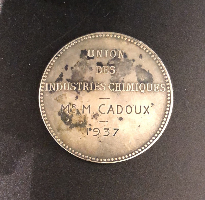 第十三场新艺术麦朵尔 化学工业工会