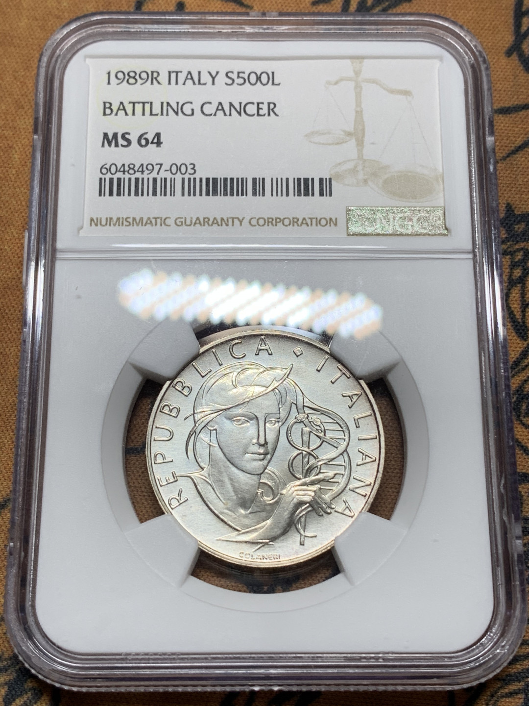 《竞宝斋》钱币微拍-第13场-本周日，周一2场连拍（全场顺丰包邮） NGC-MS64 意大利 1989年 500里拉银币 医学女神 设计精美