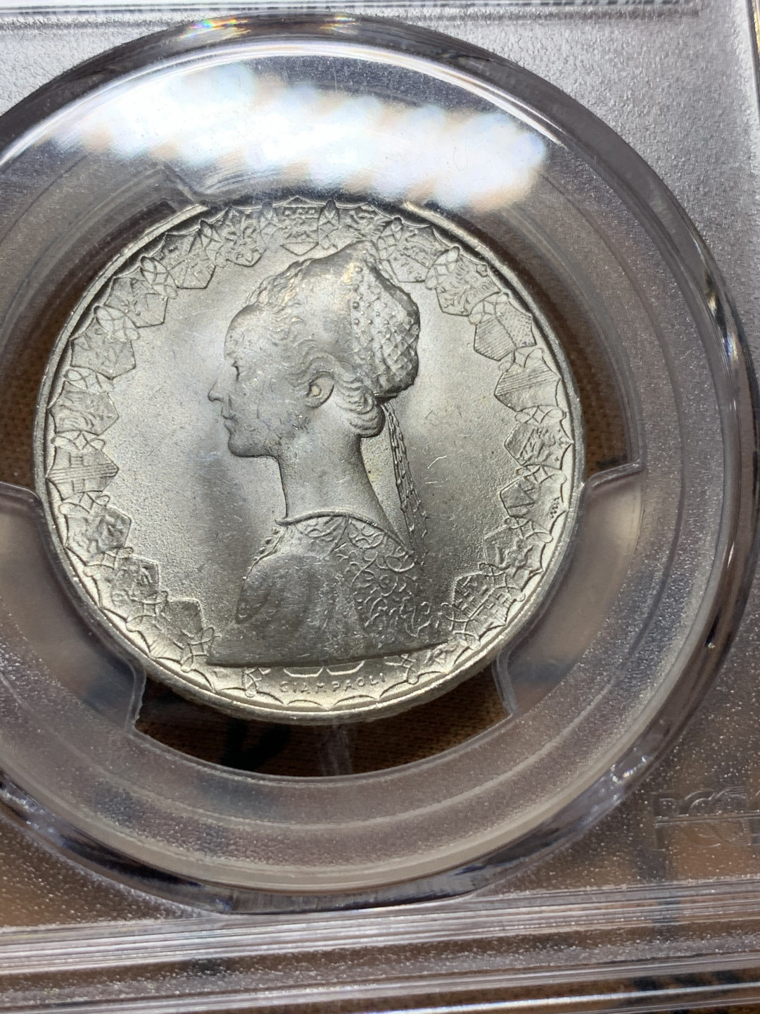 《竞宝斋》钱币微拍-第13场-本周日，周一2场连拍（全场顺丰包邮） PCGS-MS63 意大利 1966年 人妻500里拉帆船银币