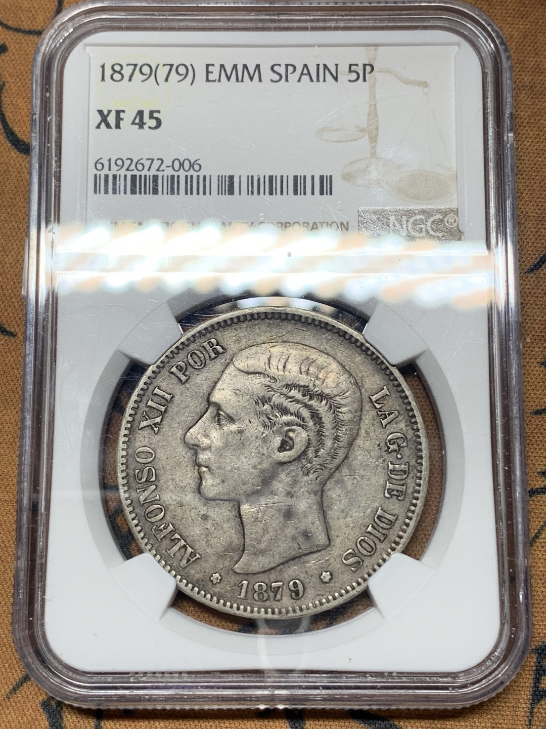 《竞宝斋》钱币微拍-第13场-本周日，周一2场连拍（全场顺丰包邮） NGC-XF45 西班牙 1879年较少年份 阿方索十二世 5比塞塔 双柱 银币 原味