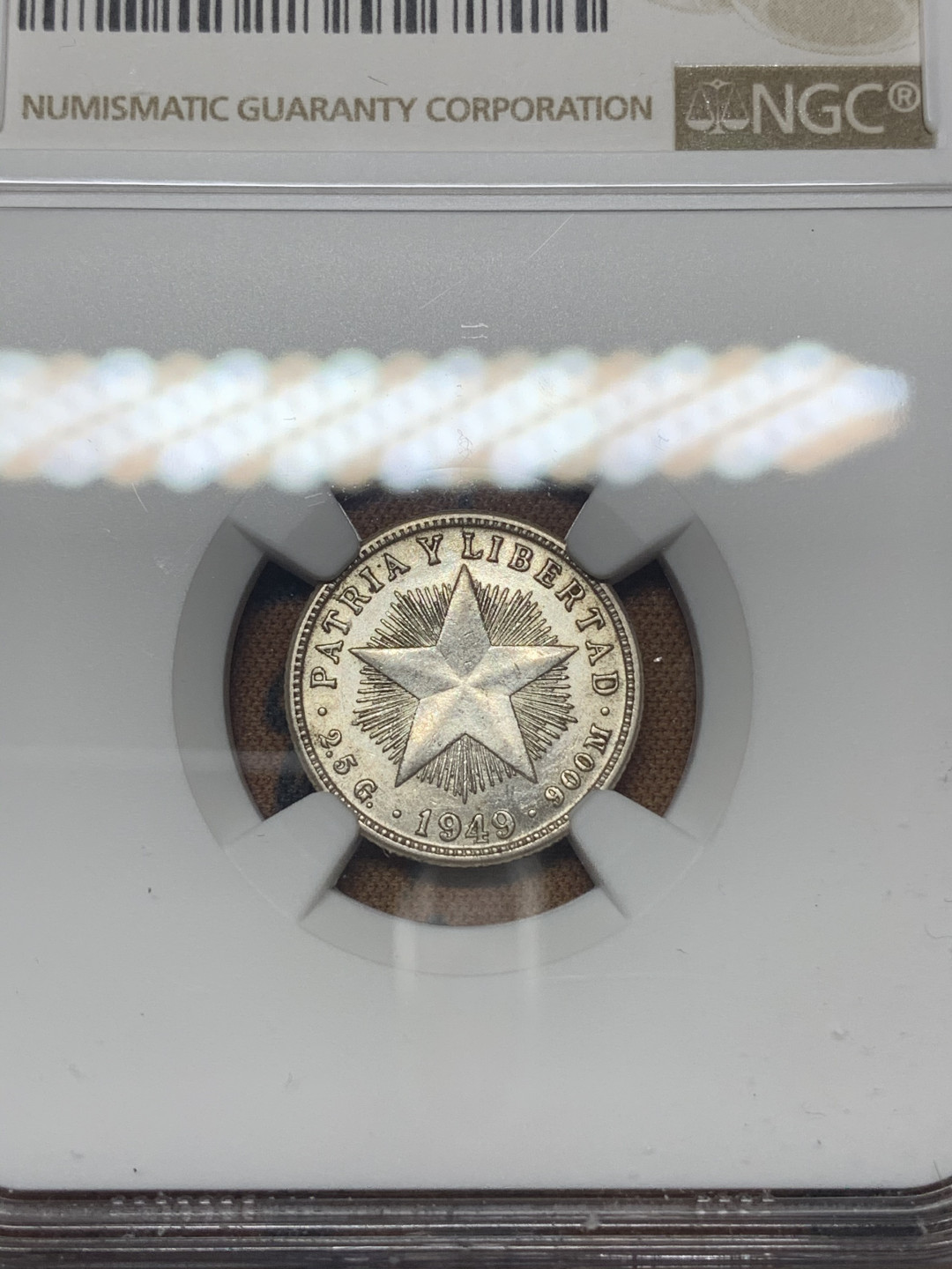 《竞宝斋》钱币微拍-第13场-本周日，周一2场连拍（全场顺丰包邮） NGC-AU58 古巴 1949年 五星版 10分 小银币 原光好品