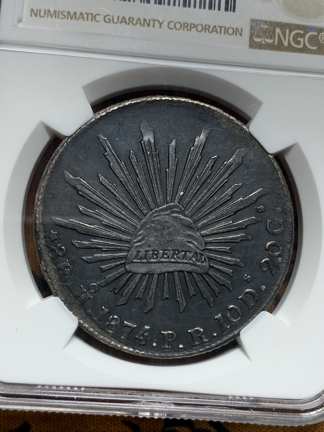 《竞宝斋》钱币微拍-第13场-本周日，周一2场连拍（全场顺丰包邮） NGC-AUD 墨西哥 1874年 8 里亚尔  埃西莫约厂银币黑彩HO厂老鹰 好版别老鹰