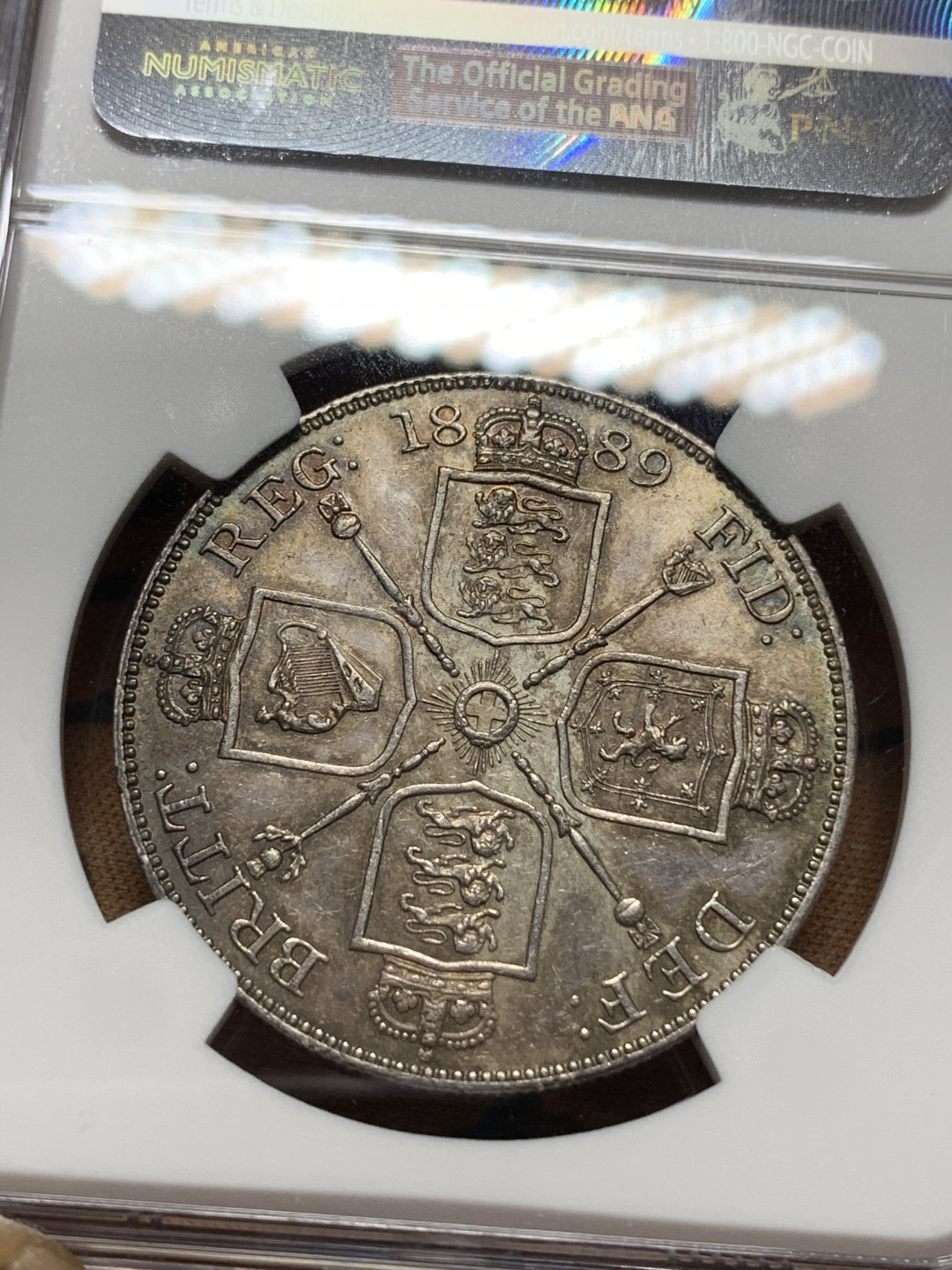 《竞宝斋》钱币微拍-第13场-本周日，周一2场连拍（全场顺丰包邮） NGC MS62 英国1889年4先令 NGC编号：4580022-002 双面带彩