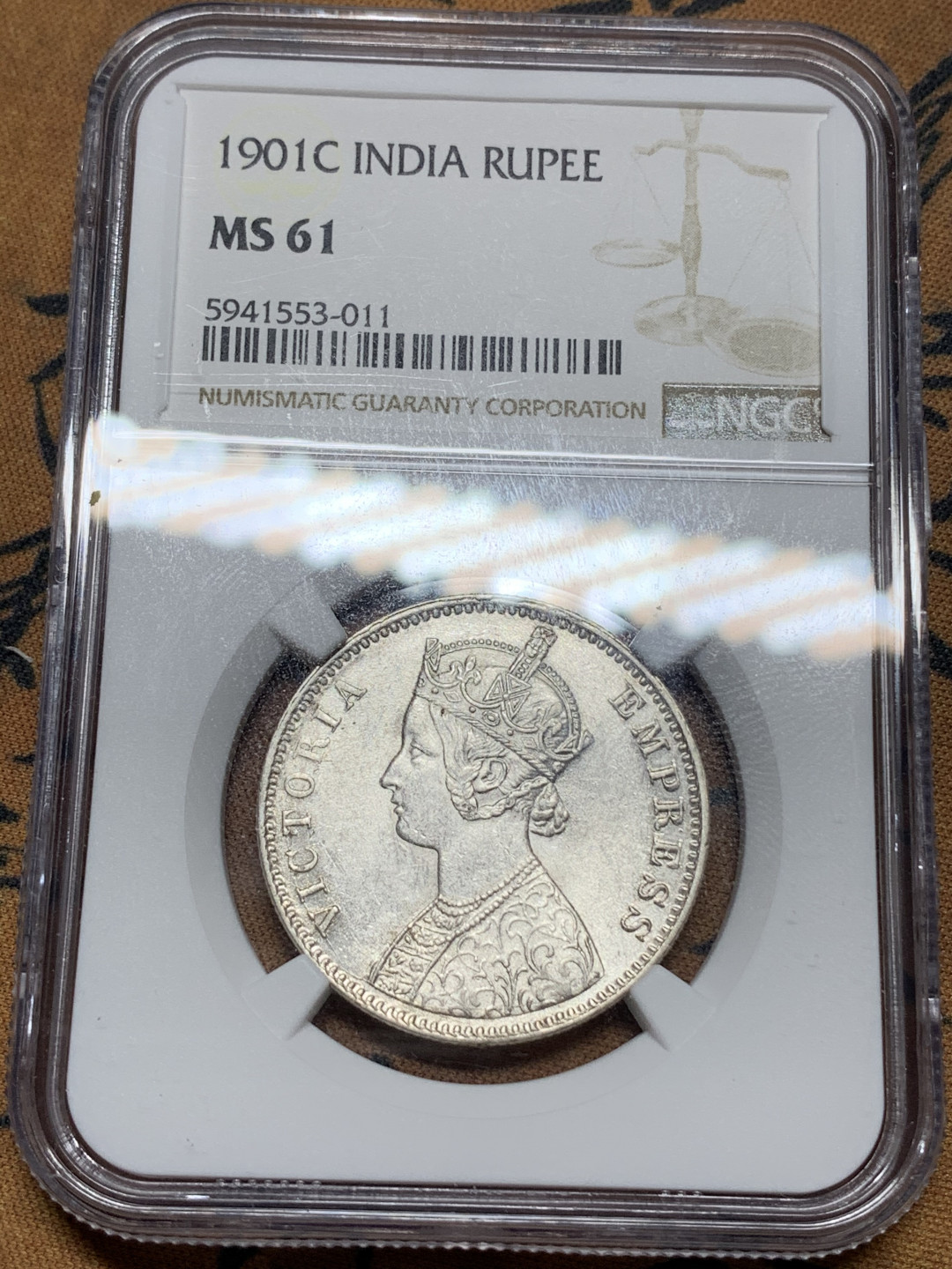 《竞宝斋》钱币微拍-第13场-本周日，周一2场连拍（全场顺丰包邮） NGC-MS61 英属印度 1901年 1卢比银币 加尔各答厂出品 印度女皇维多利亚，低估品种值得纳入