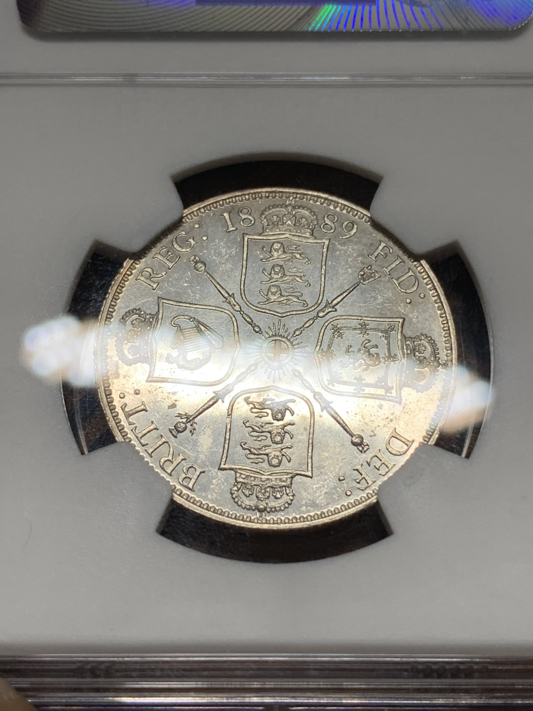 《竞宝斋》钱币微拍-第13场-本周日，周一2场连拍（全场顺丰包邮） NGC MS62 英国1889年2先令 NGC编号：4416141-009