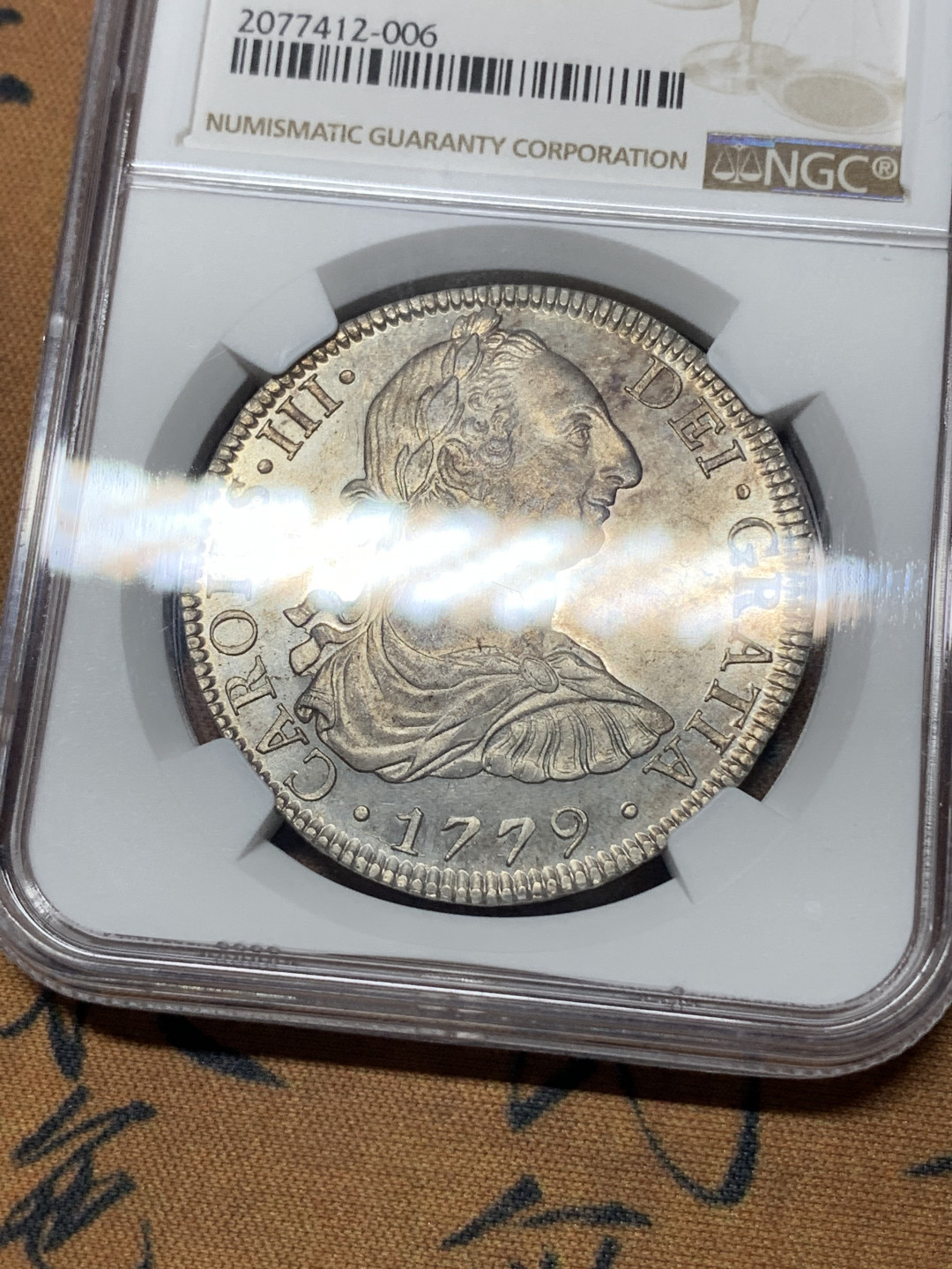 《竞宝斋》钱币微拍-第14场-本周日，周一2场连拍（全场顺丰包邮） NGC-MS62 墨西哥 1779 8 里亚尔  人像双柱卡三 超级稀缺品相  同品相ha刚刚成交4320刀