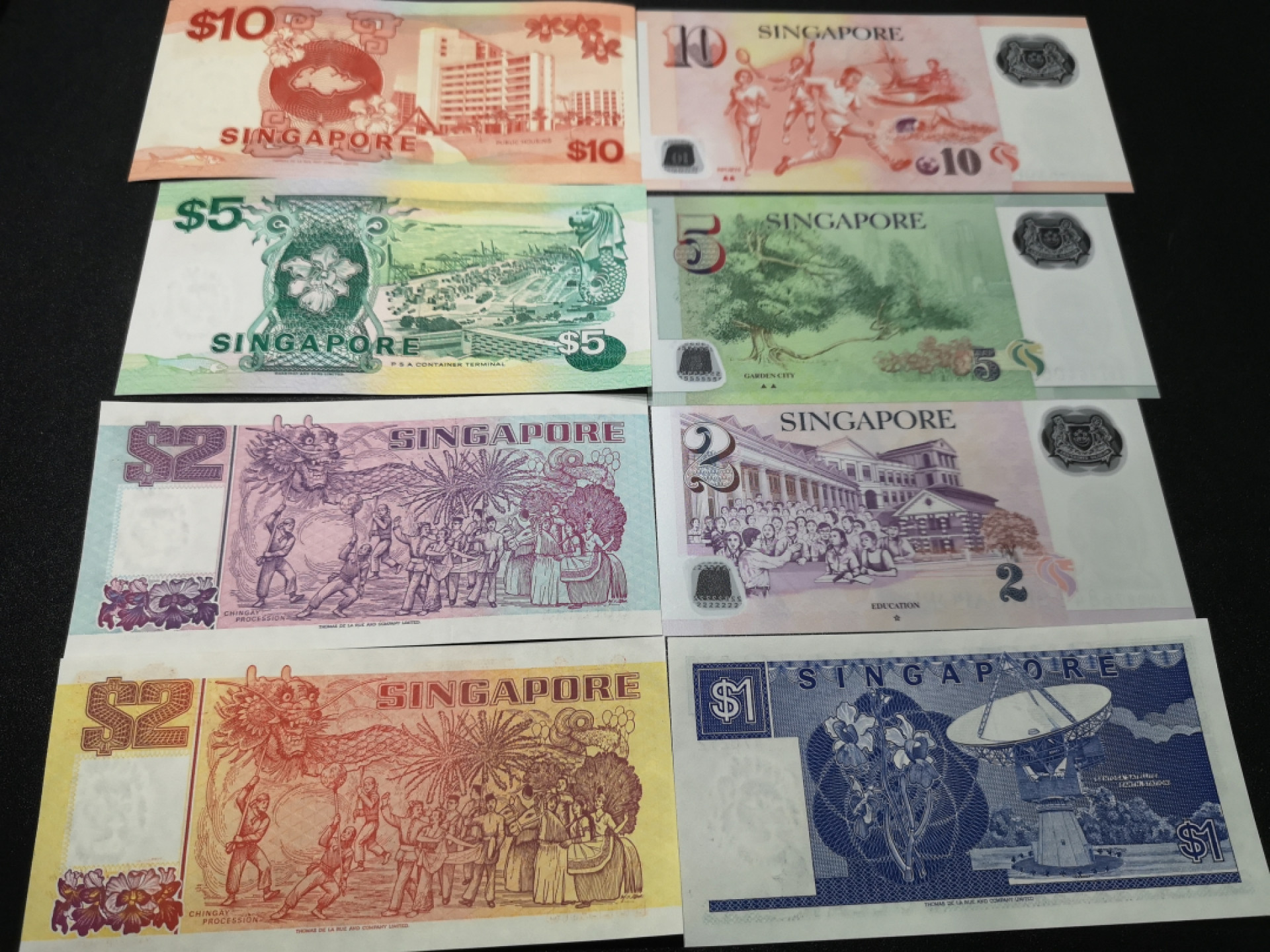 《外钞收藏家》第一百四十六期拍卖-超百件大拍场（本期106件） 新加坡船版、人像版 两个小套 8张 全新UNC