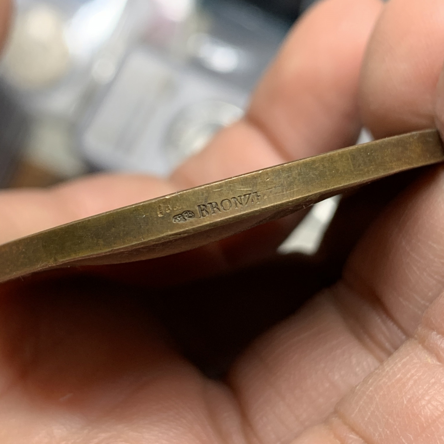 《竞宝斋》钱币微拍-第14场-本周日，周一2场连拍（全场顺丰包邮） 法国铜章  玛丽安娜戎装 直径：51mm  重量：61g  边铭：丰饶角  作者：罗蒂roty 近现代章牌的经典之作。