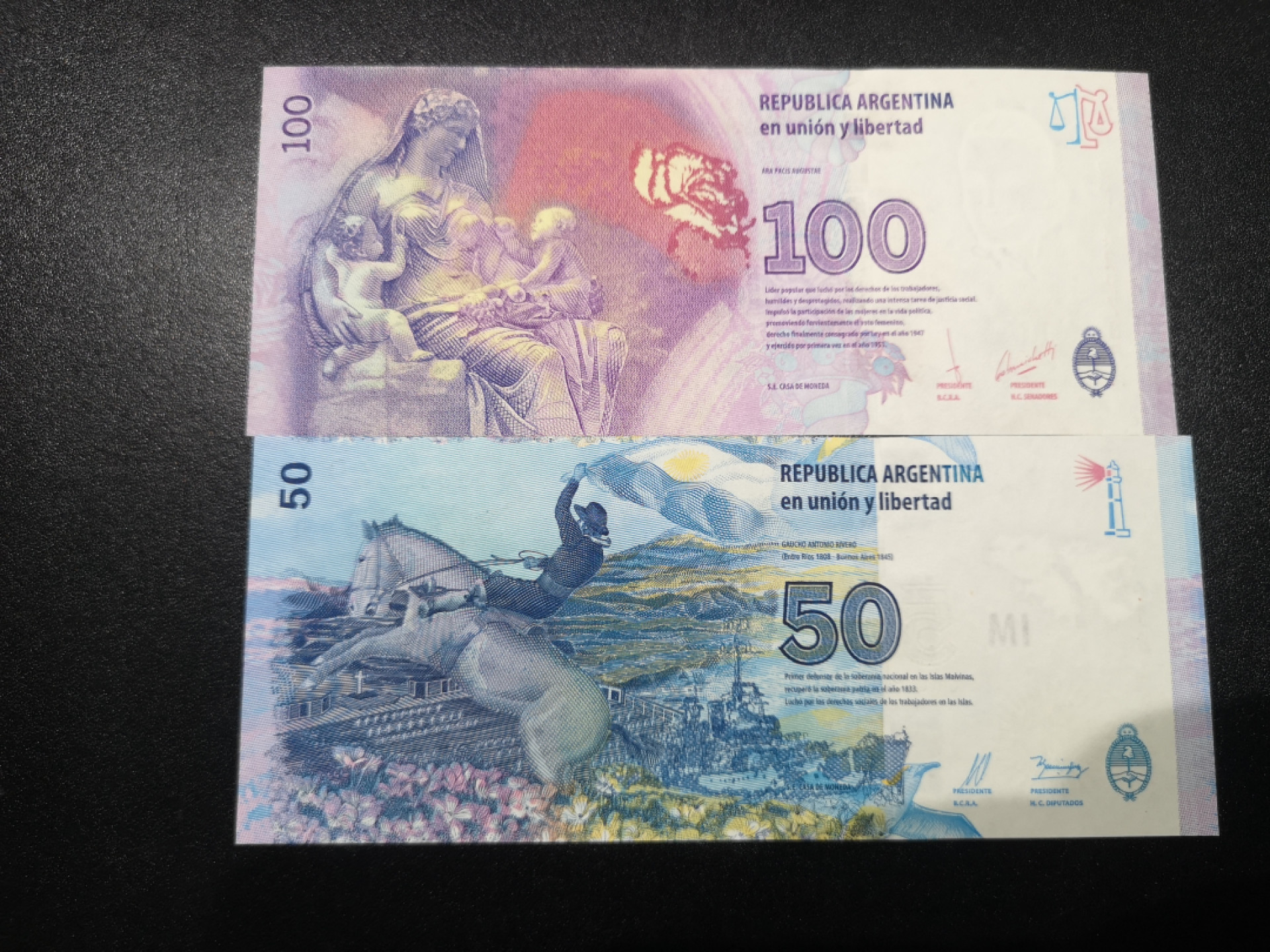 《外钞收藏家》第一百四十六期拍卖-超百件大拍场（本期106件） 阿根廷100、50 纪念钞2张 全新UNC