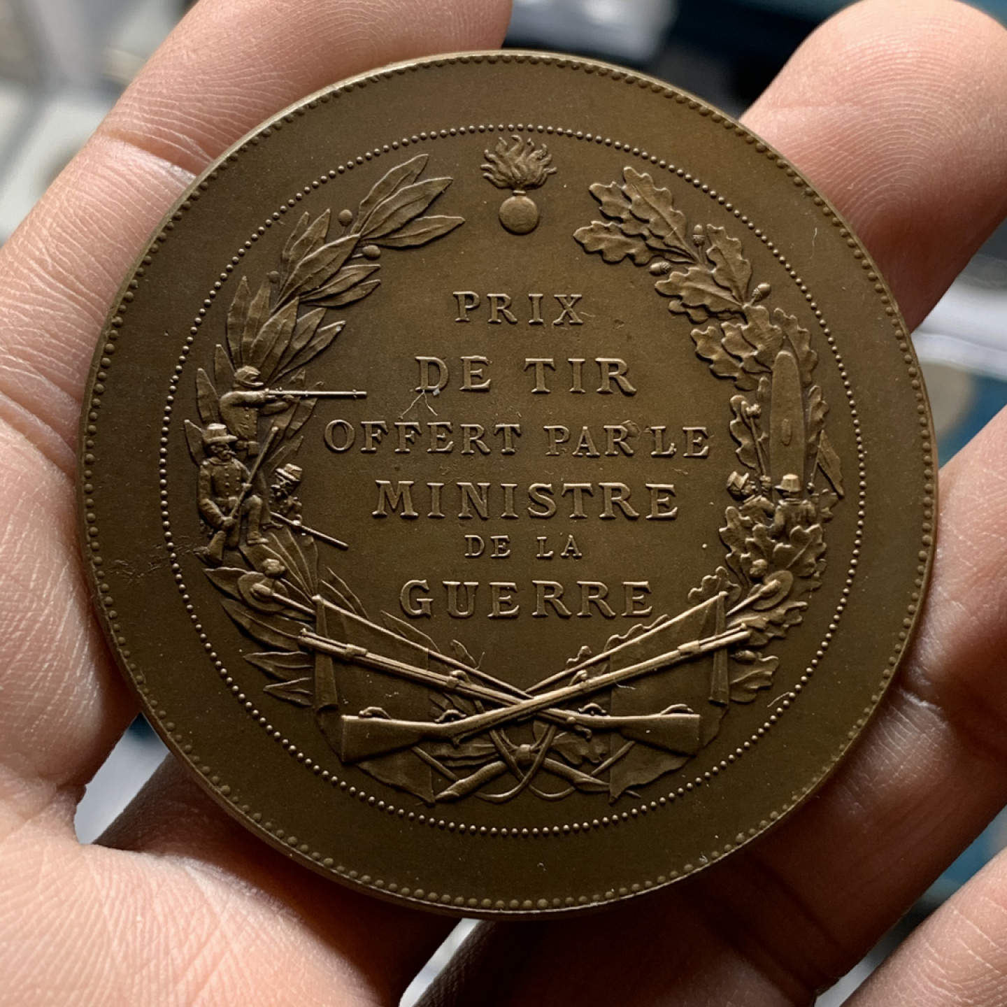 《竞宝斋》钱币微拍-第14场-本周日，周一2场连拍（全场顺丰包邮） 法国铜章  玛丽安娜花环 直径：50mm  重量：67g  边铭：丰饶角  作者：Daniel Dupuis 射击纪念