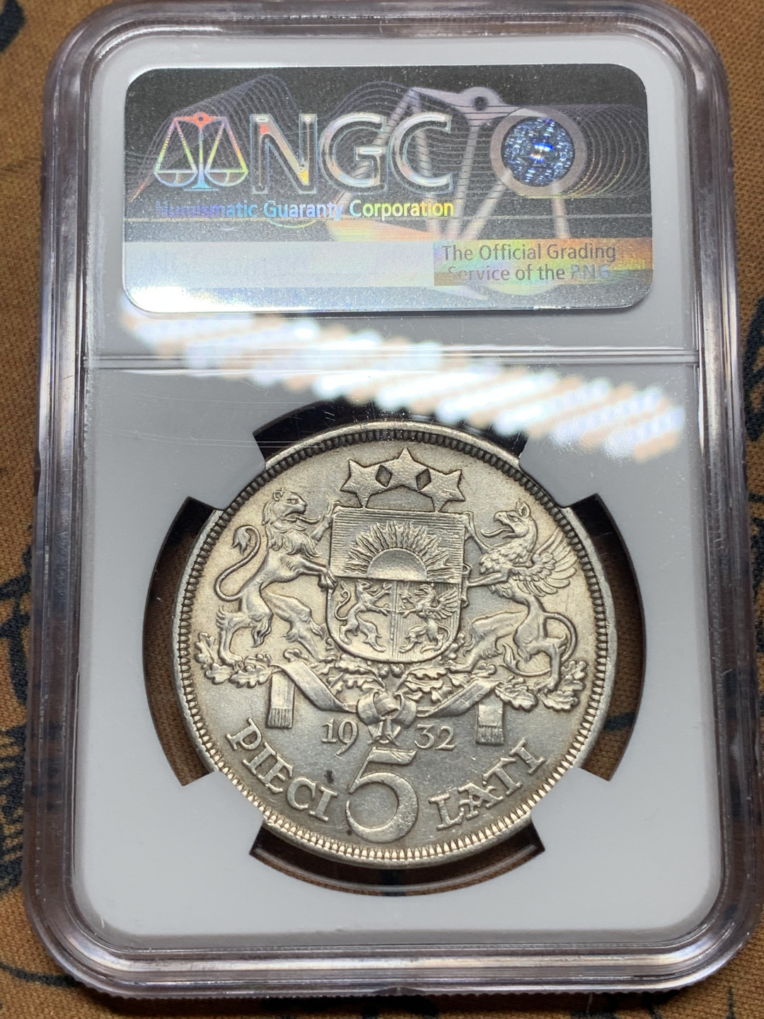 《竞宝斋》钱币微拍-第14场-本周日，周一2场连拍（全场顺丰包邮） NGC-AU 拉脱维亚 1932年 5拉底 原光好品银币