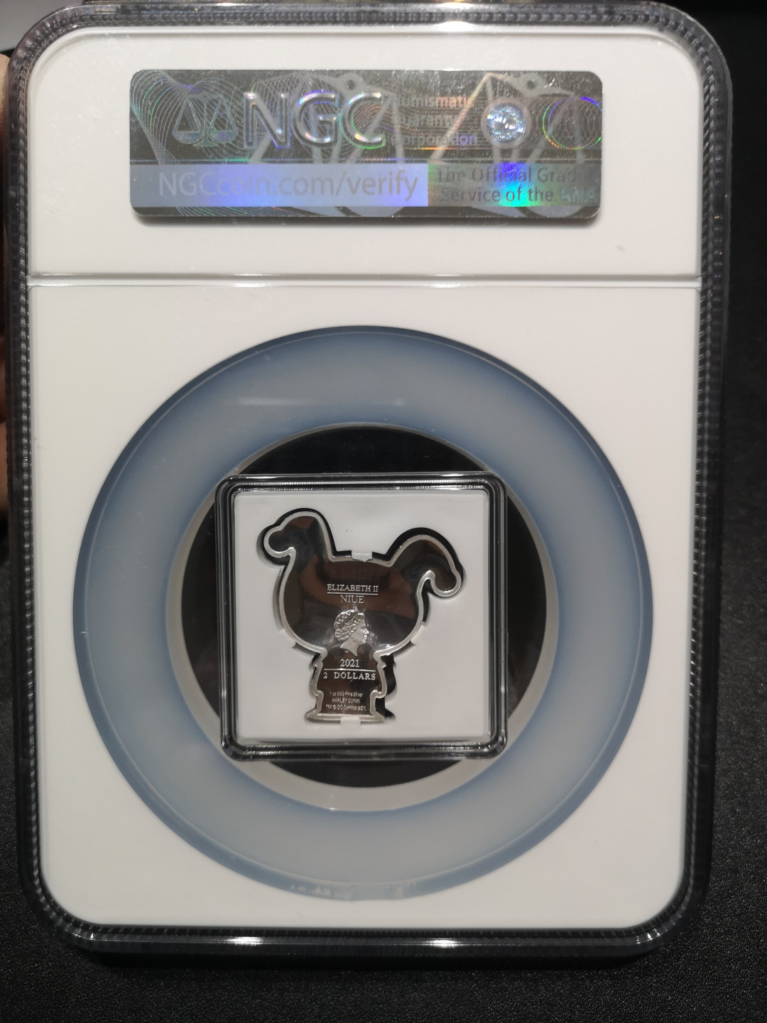 《外钞收藏家》第一百四十六期拍卖-超百件大拍场（本期106件） 2021纽埃 卡通系列银币 2刀 NGC评级70分 首发 大号壳子