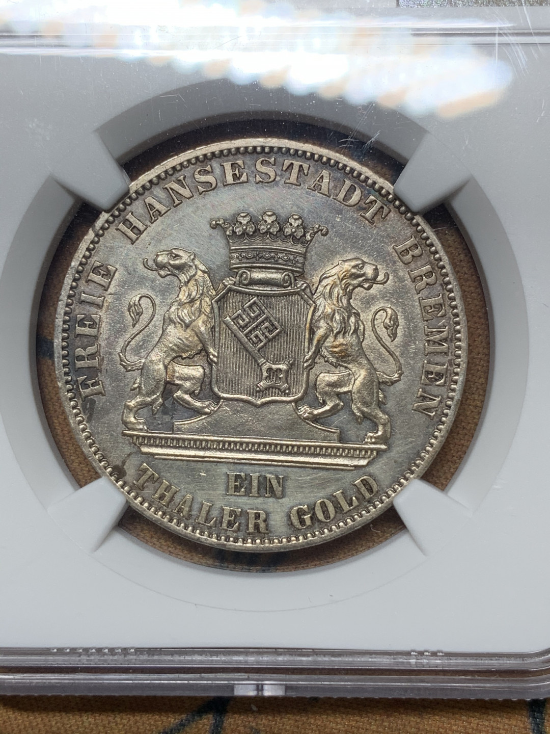 《竞宝斋》钱币微拍-第14场-本周日，周一2场连拍（全场顺丰包邮） NGC-UNC 德国1865年 不莱梅射击节1泰勒银币 有包浆 上分太难