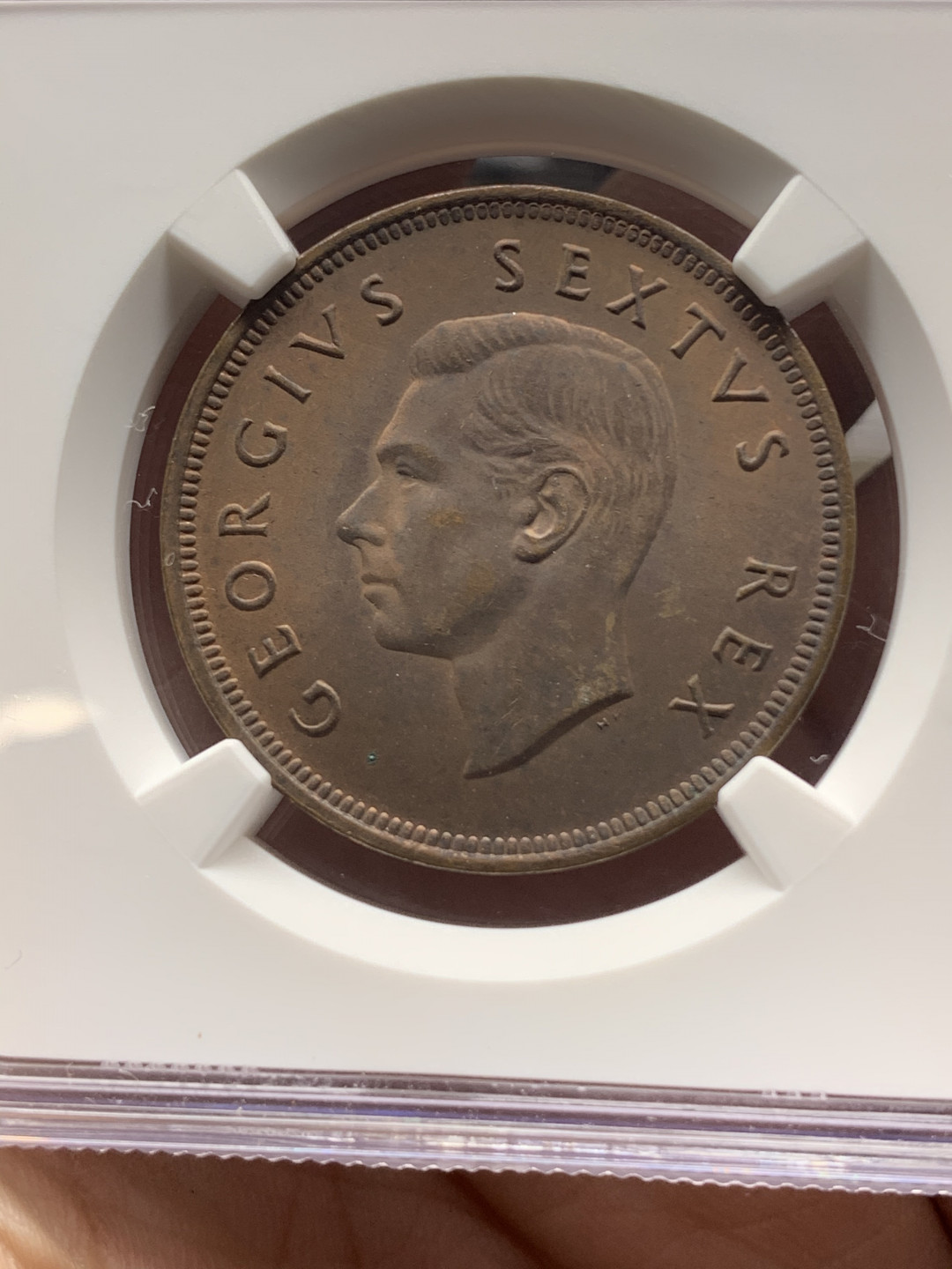 《竞宝斋》钱币微拍-第14场-本周日，周一2场连拍（全场顺丰包邮） 英属南非1948年乔治六世1便士铜币，NGC MS-63RB