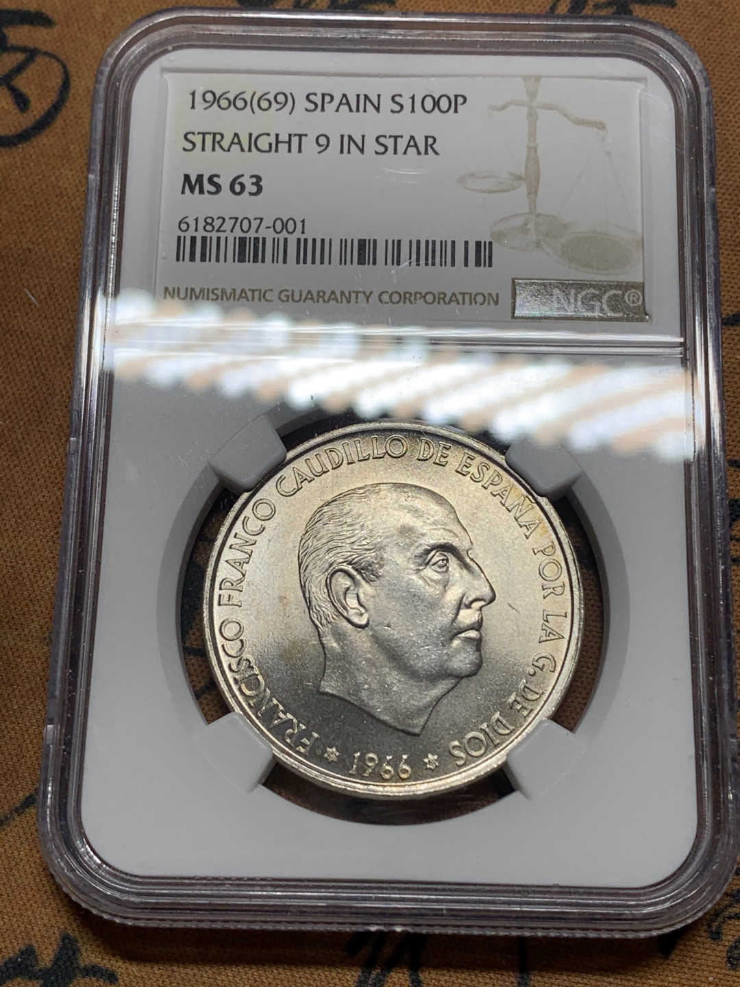 《竞宝斋》钱币微拍-第14场-本周日，周一2场连拍（全场顺丰包邮） NGC-MS63 西班牙 1966年 69 “直9版” 佛朗哥 100比塞塔 稀少板式 原光银币