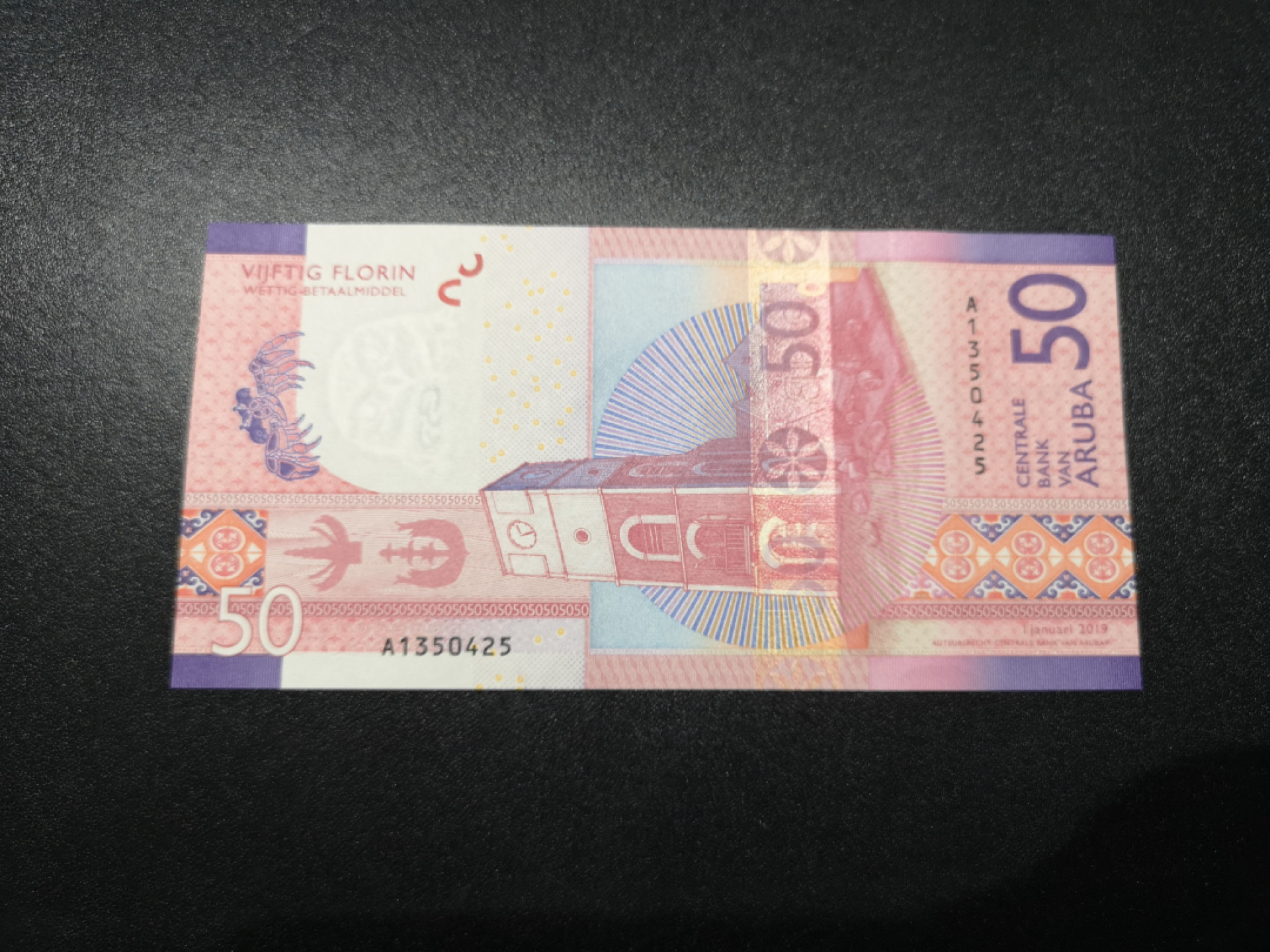 《外钞收藏家》第一百四十六期拍卖-超百件大拍场（本期106件） 2019年阿鲁巴50 A冠 全新UNC