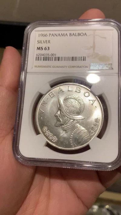 《竞宝斋》钱币微拍-第14场-本周日，周一2场连拍（全场顺丰包邮） NGC-MS63 巴拿马 1966年 1巴波亚 银币