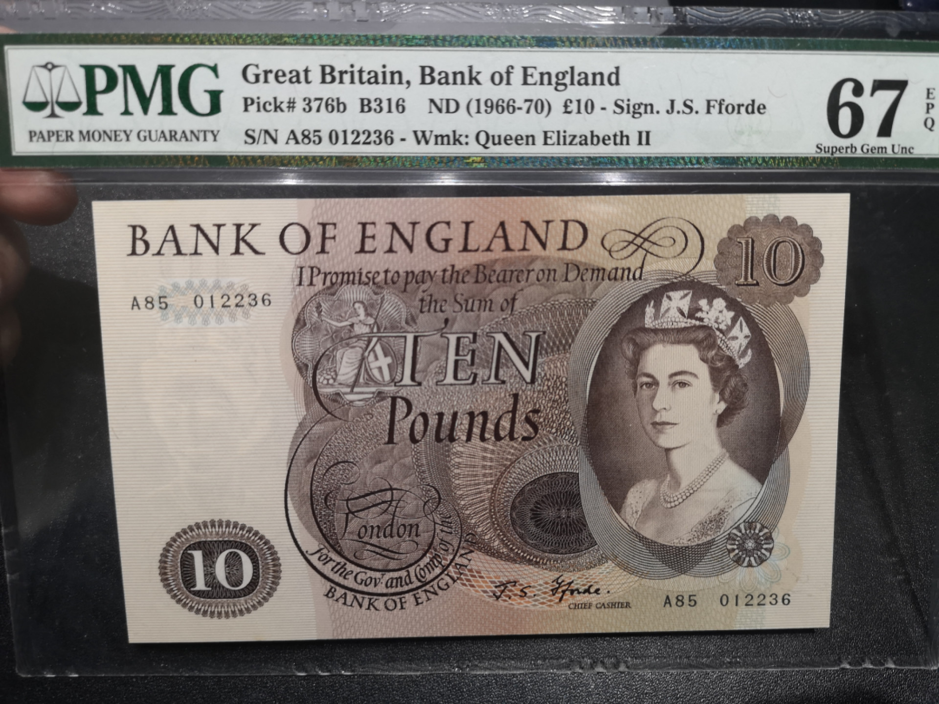 《外钞收藏家》第一百四十六期拍卖-超百件大拍场（本期106件） 英国C序列10镑 PMG67