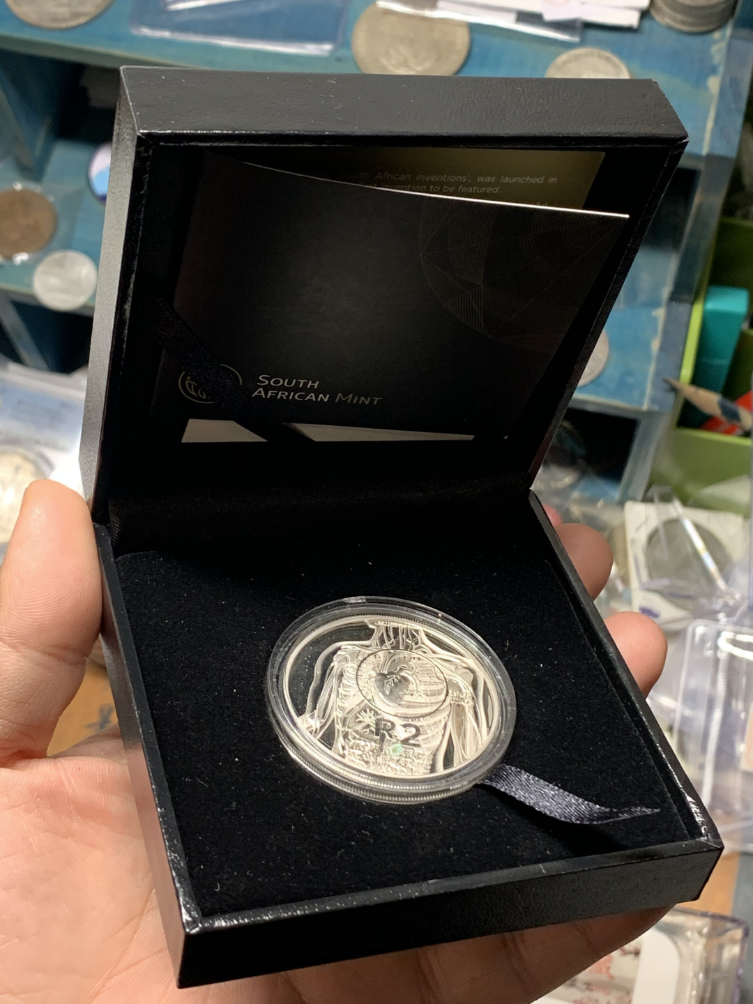 《竞宝斋》钱币微拍-第14场-本周日，周一2场连拍（全场顺丰包邮） 获奖币！南非2017年心脏移植手术50周年 1盎司银币