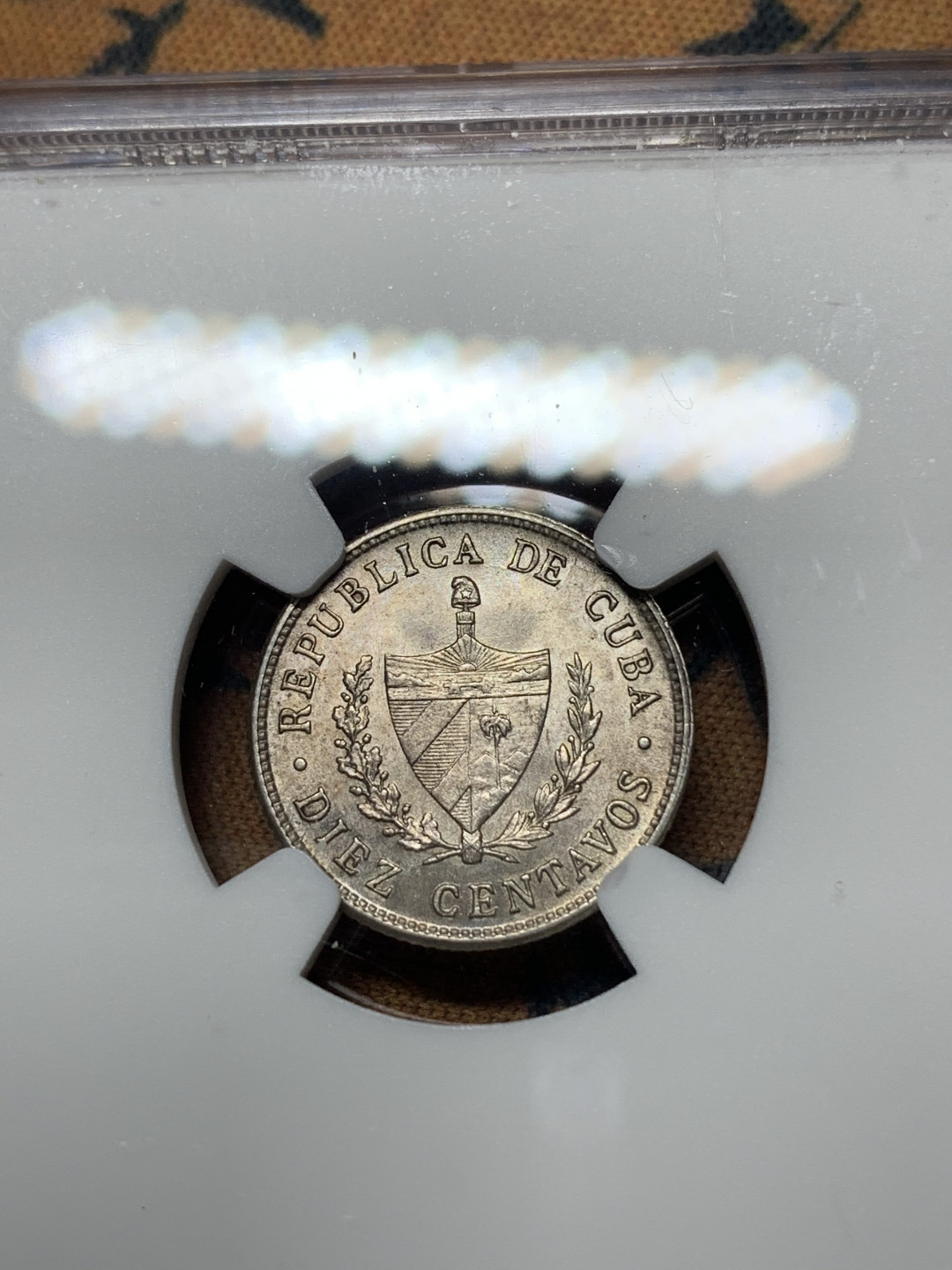 《竞宝斋》钱币微拍-第14场-本周日，周一2场连拍（全场顺丰包邮） NGC-MS63 古巴 1949年 10分 五星版 银币 原光原味 很不错的小毫