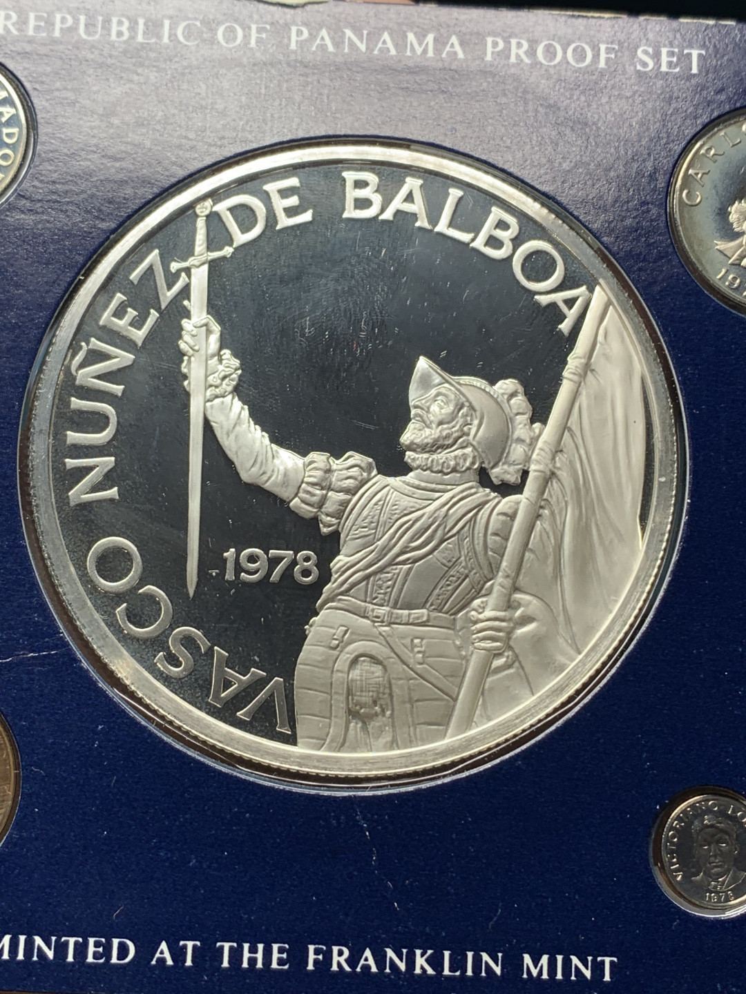《竞宝斋》钱币微拍-第14场-本周日，周一2场连拍（全场顺丰包邮） 巴拿马1978年 独立75周年套币 三枚大银币 含5盎司大银币