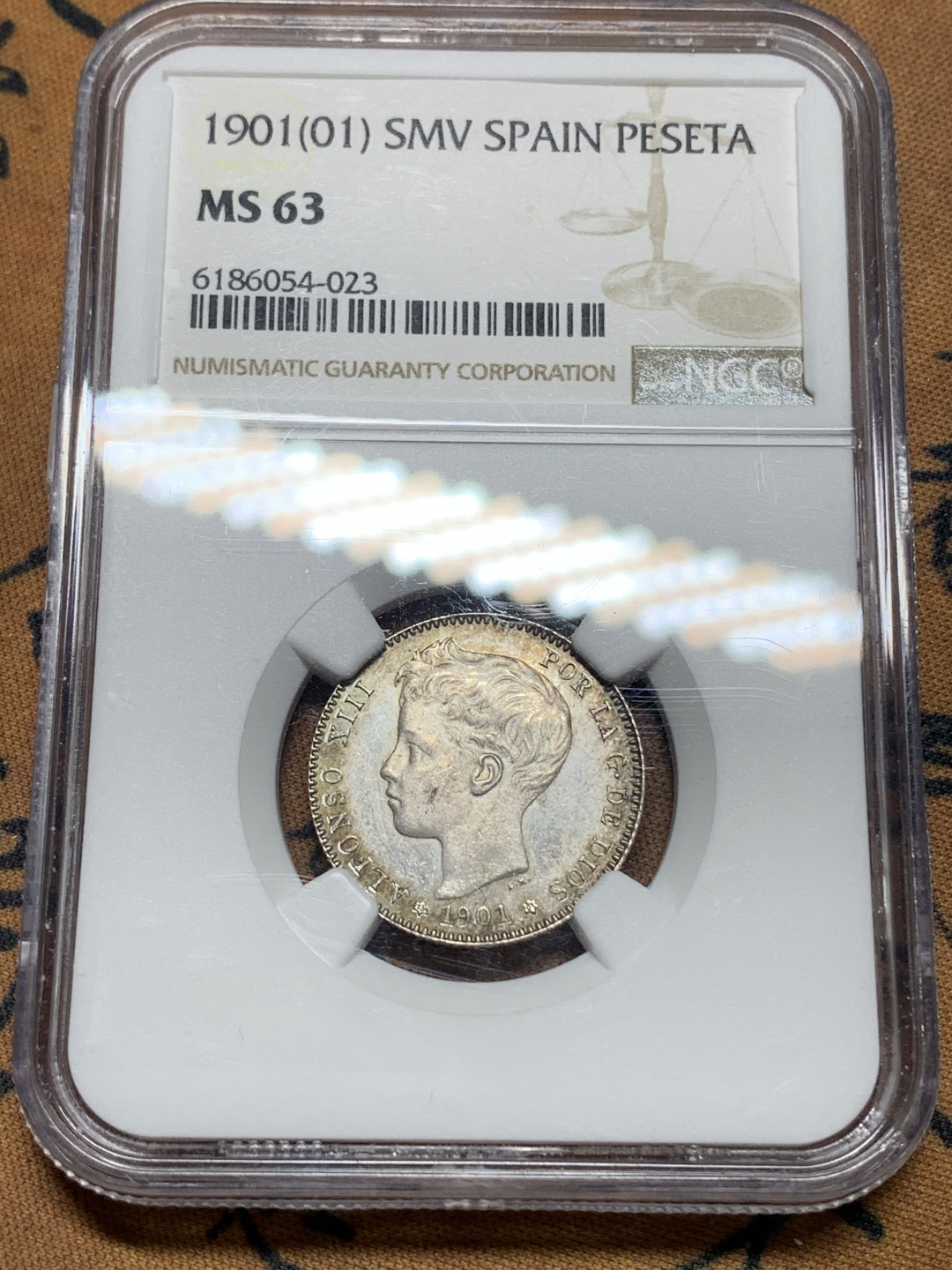 《竞宝斋》钱币微拍-第14场-本周日，周一2场连拍（全场顺丰包邮） NGC-MS63 西班牙 1901年 阿方索十三世 1比塞塔 银币 原味好品 细节一流