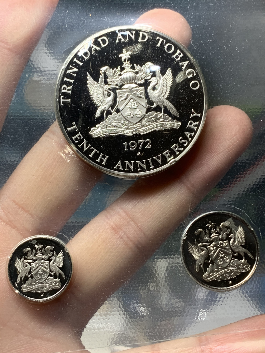 《竞宝斋》钱币微拍-第14场-本周日，周一2场连拍（全场顺丰包邮） 特立尼达和多巴哥1972年 含一枚银币29.70克