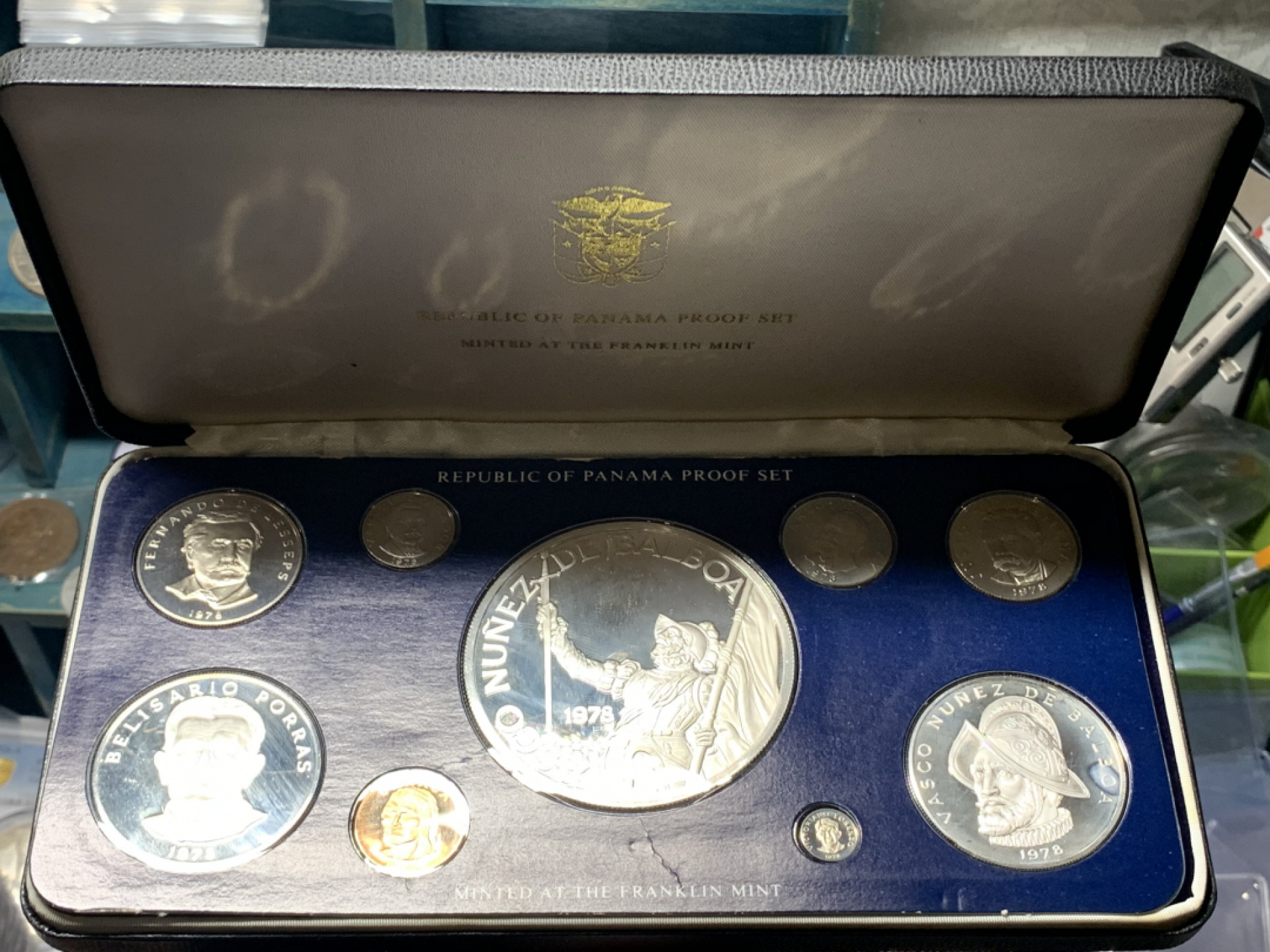 《竞宝斋》钱币微拍-第14场-本周日，周一2场连拍（全场顺丰包邮） 巴拿马1978年 独立75周年套币 三枚大银币 含5盎司大银币