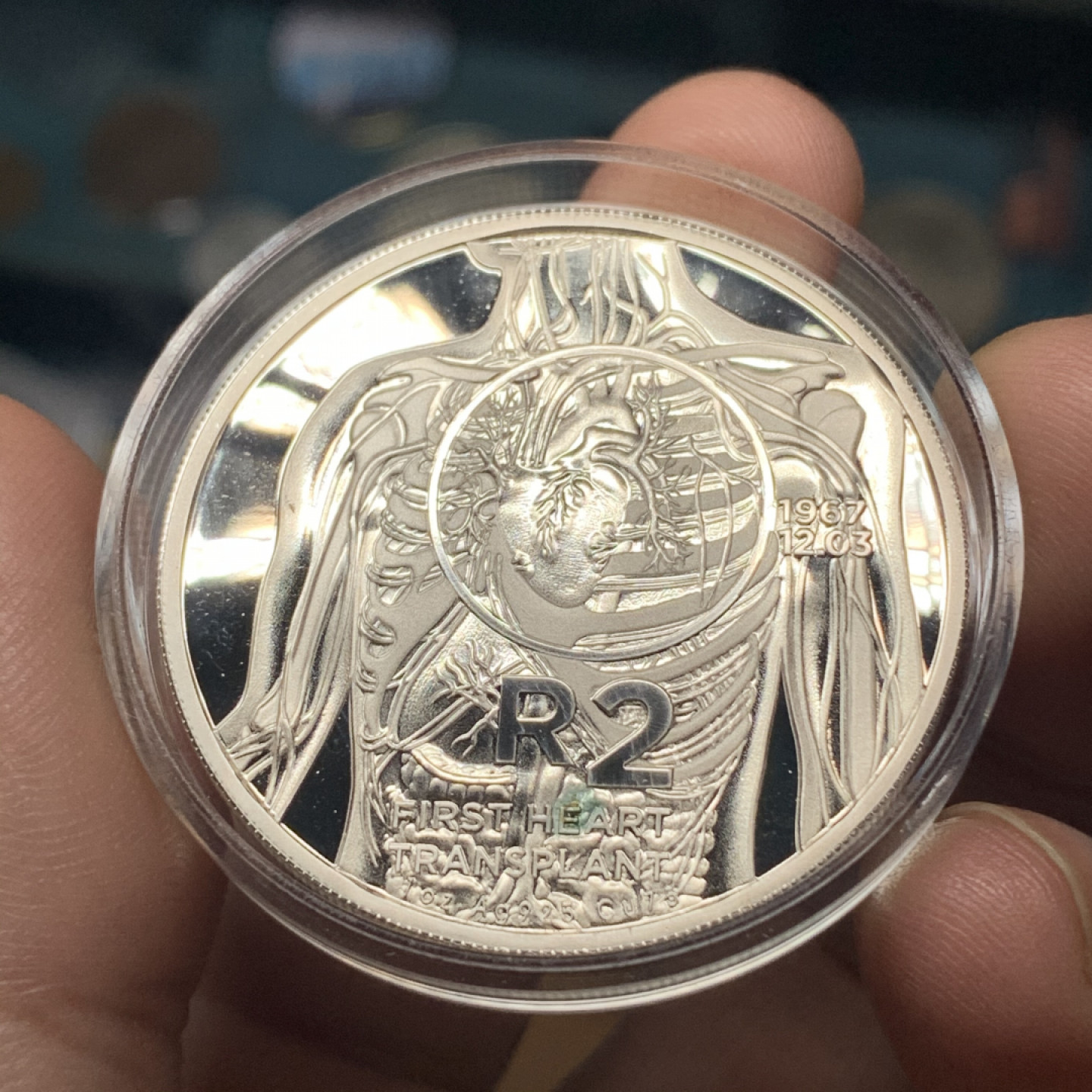 《竞宝斋》钱币微拍-第14场-本周日，周一2场连拍（全场顺丰包邮） 获奖币！南非2017年心脏移植手术50周年 1盎司银币