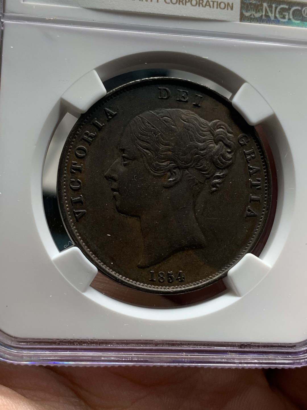 《竞宝斋》钱币微拍-第14场-本周日，周一2场连拍（全场顺丰包邮） NGC-AU55 英国1854年一便士铜币