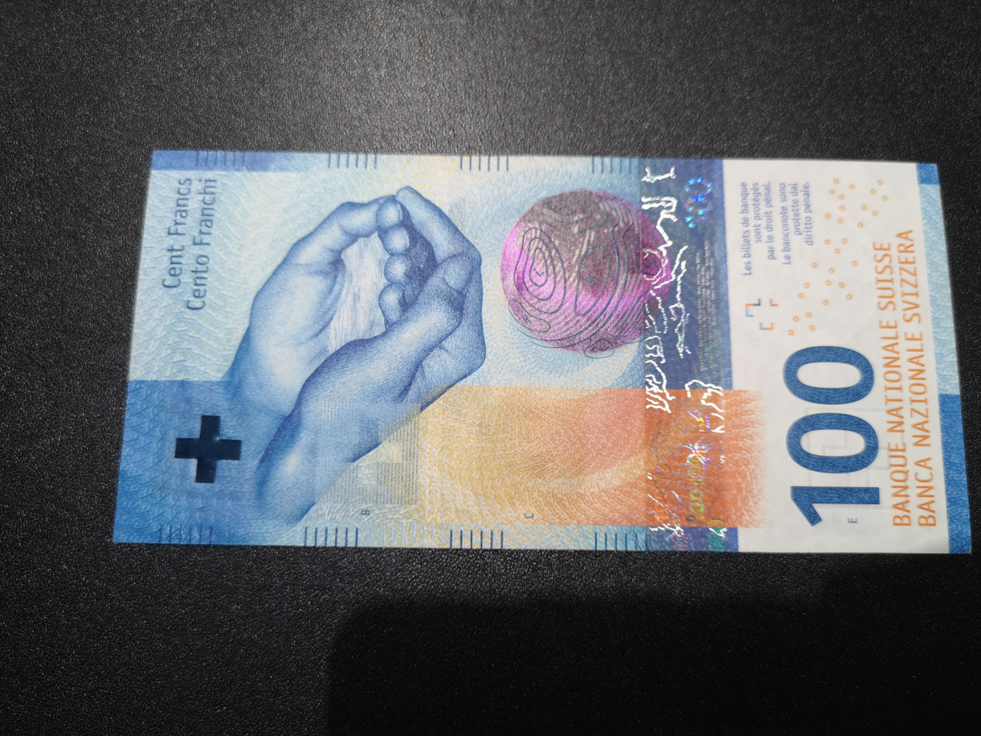 《外钞收藏家》第一百四十七期拍卖连拍第一场（98件） 2017年瑞士手版100法郎 全新UNC