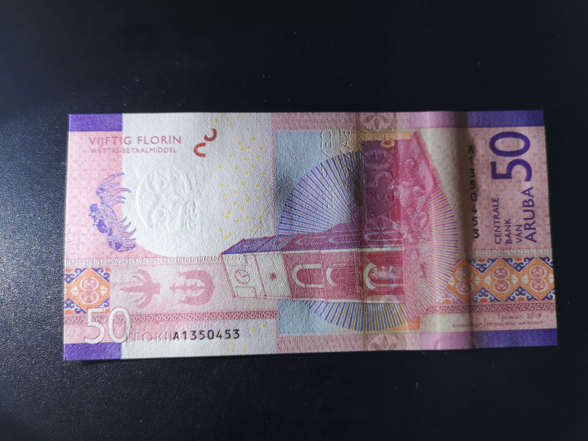 《外钞收藏家》第一百四十七期拍卖连拍第一场（98件） 2019年阿鲁巴50 A冠 全新UNC