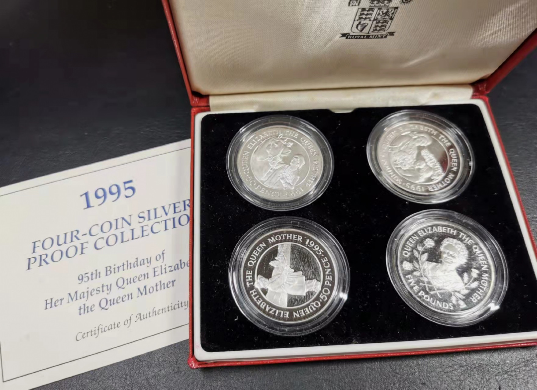 凡希社世界钱币微拍第一百七十八期 1995各国纪念英国皇太后95诞辰精铸大银四枚原盒证书