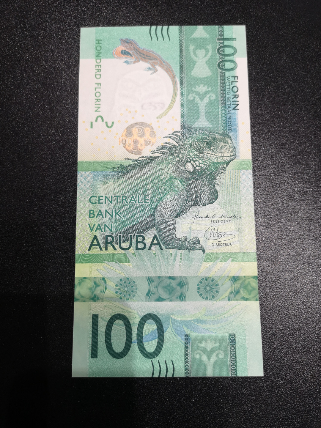 《外钞收藏家》第一百四十七期拍卖连拍第一场（98件） 2019年阿鲁巴100 A冠 全新UNC