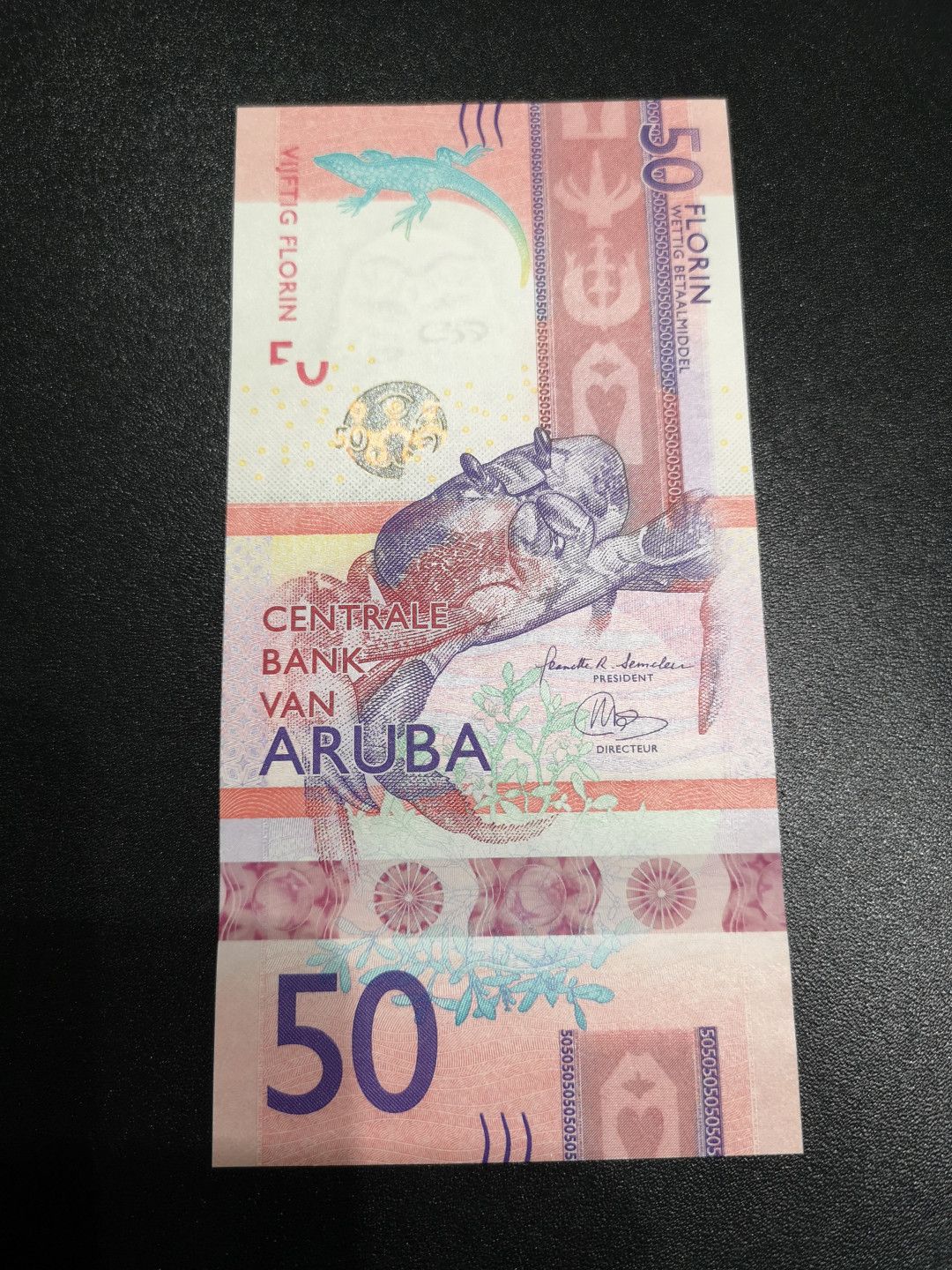 《外钞收藏家》第一百四十七期拍卖连拍第一场（98件） 2019年阿鲁巴50 A冠 全新UNC