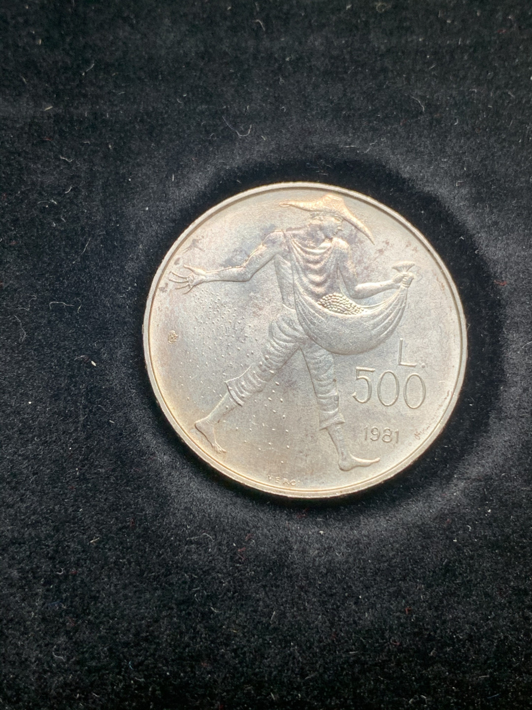 《竞宝斋》钱币微拍-第15场-本周日，周一2场连拍（全场顺丰包邮） 原盒证书 圣马力诺1981年 500/500/1000里拉 维吉尔逝世200周年纪念 银币 总重量36.6克 83.5%银