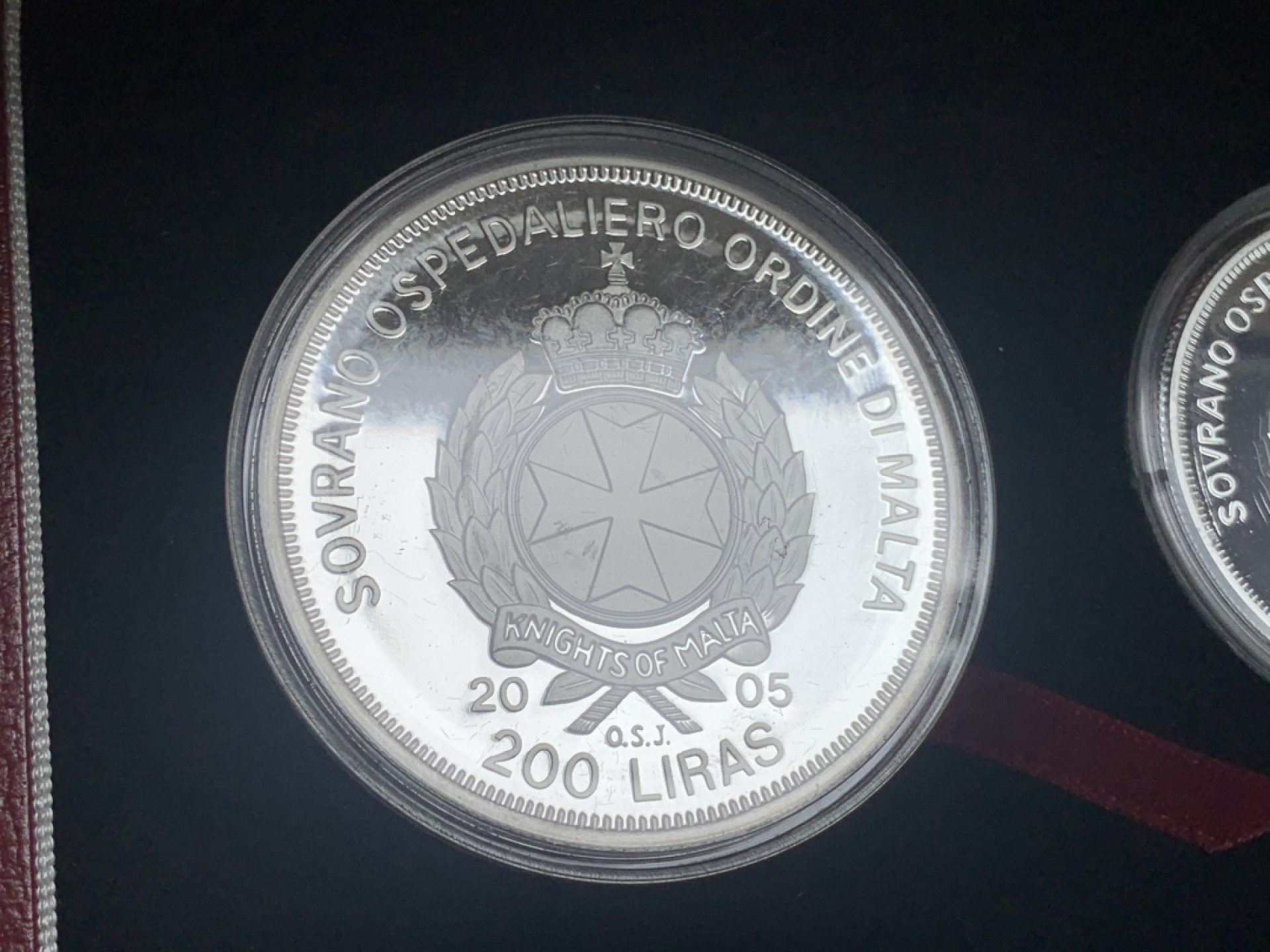 《竞宝斋》钱币微拍-第15场-本周日，周一2场连拍（全场顺丰包邮） 原盒证书 马耳他2005年 25/50/100/200里拉 1/4盎司到2盎司精制教皇纪念币 1盎司镀金 完美状态