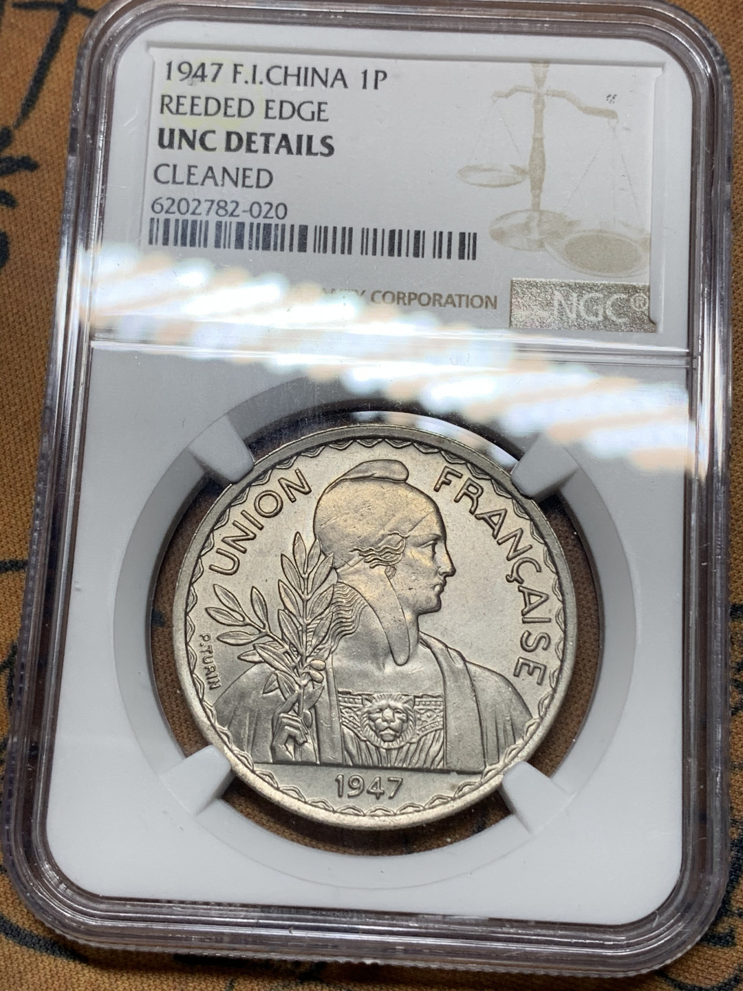 《竞宝斋》钱币微拍-第15场-本周日，周一2场连拍（全场顺丰包邮） NGC UNC  1947年 法属印度支那1P好品错杀