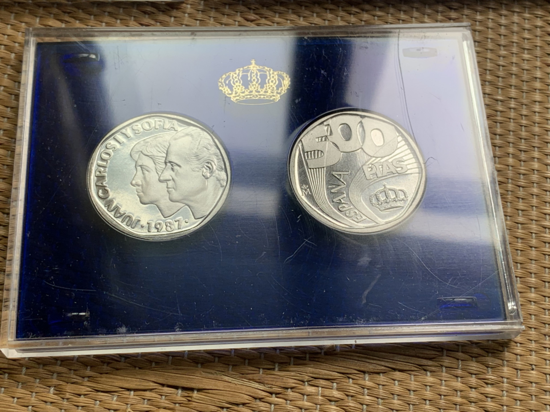 《竞宝斋》钱币微拍-第15场-本周日，周一2场连拍（全场顺丰包邮） 原盒证书 西班牙1987年 6枚套 样币和章 其中2枚是925银币 少见