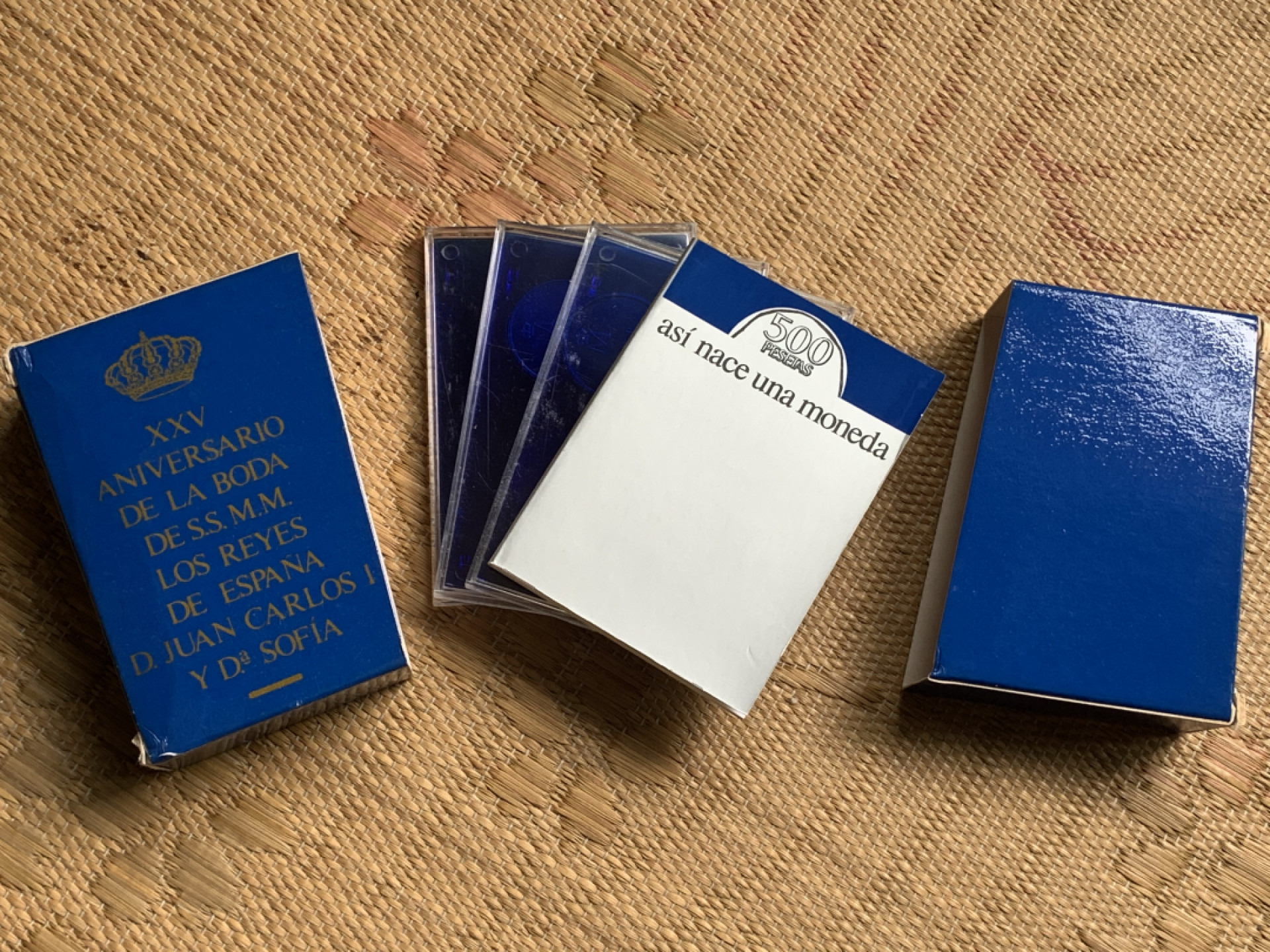 《竞宝斋》钱币微拍-第15场-本周日，周一2场连拍（全场顺丰包邮） 原盒证书 西班牙1987年 6枚套 样币和章 其中2枚是925银币 少见