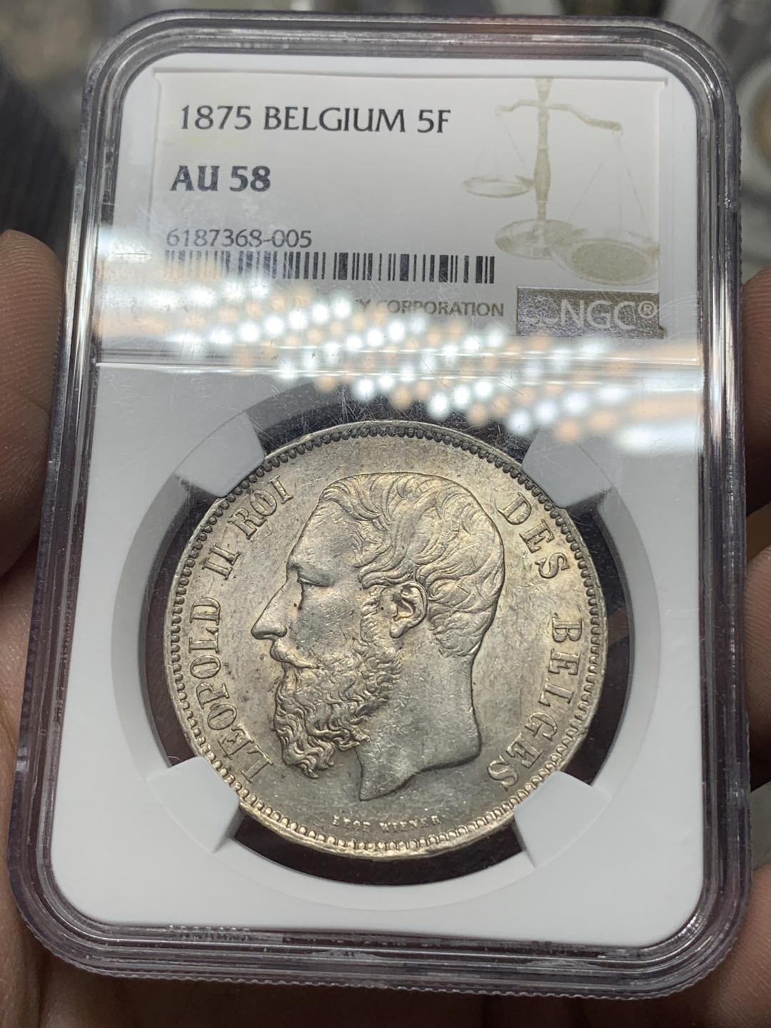 《竞宝斋》钱币微拍-第15场-本周日，周一2场连拍（全场顺丰包邮） NGC-AU58  1875 状态极佳的 比利时 5法郎 银币 底光 高点皆在