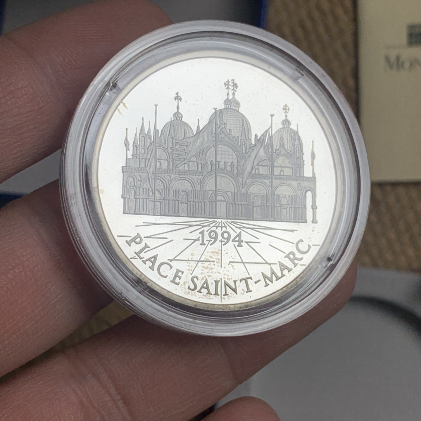 《竞宝斋》钱币微拍-第15场-本周日，周一2场连拍（全场顺丰包邮） 原盒证书 法国1994年 圣马可广场 100法郎/15埃古 精制大银币 22.2克 90%银 